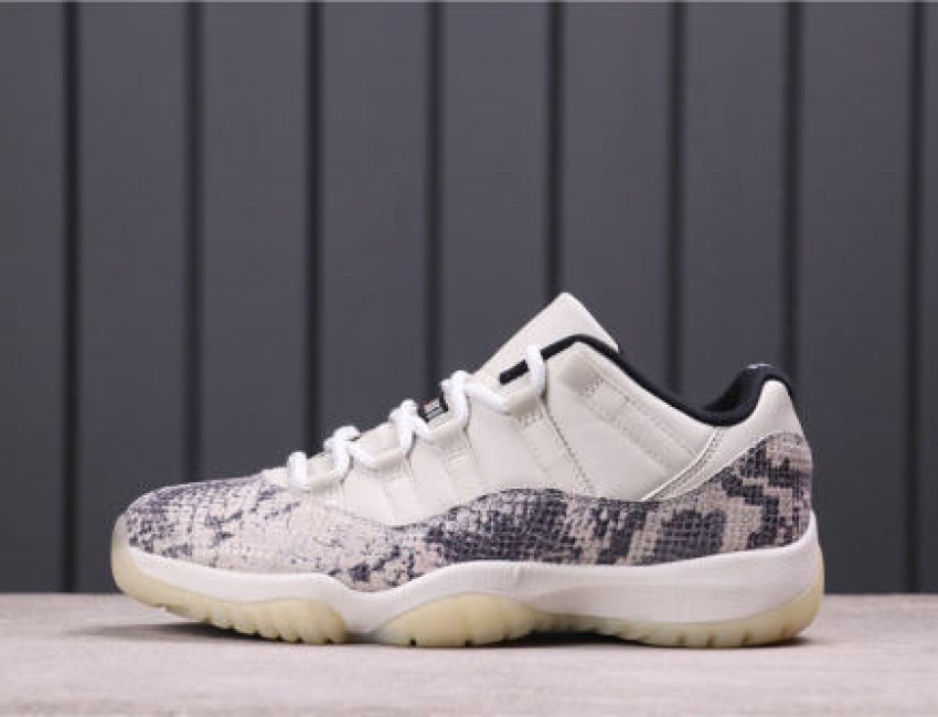 27USD Air Jordan 11 Low “Columbia” CD6846-00236-46