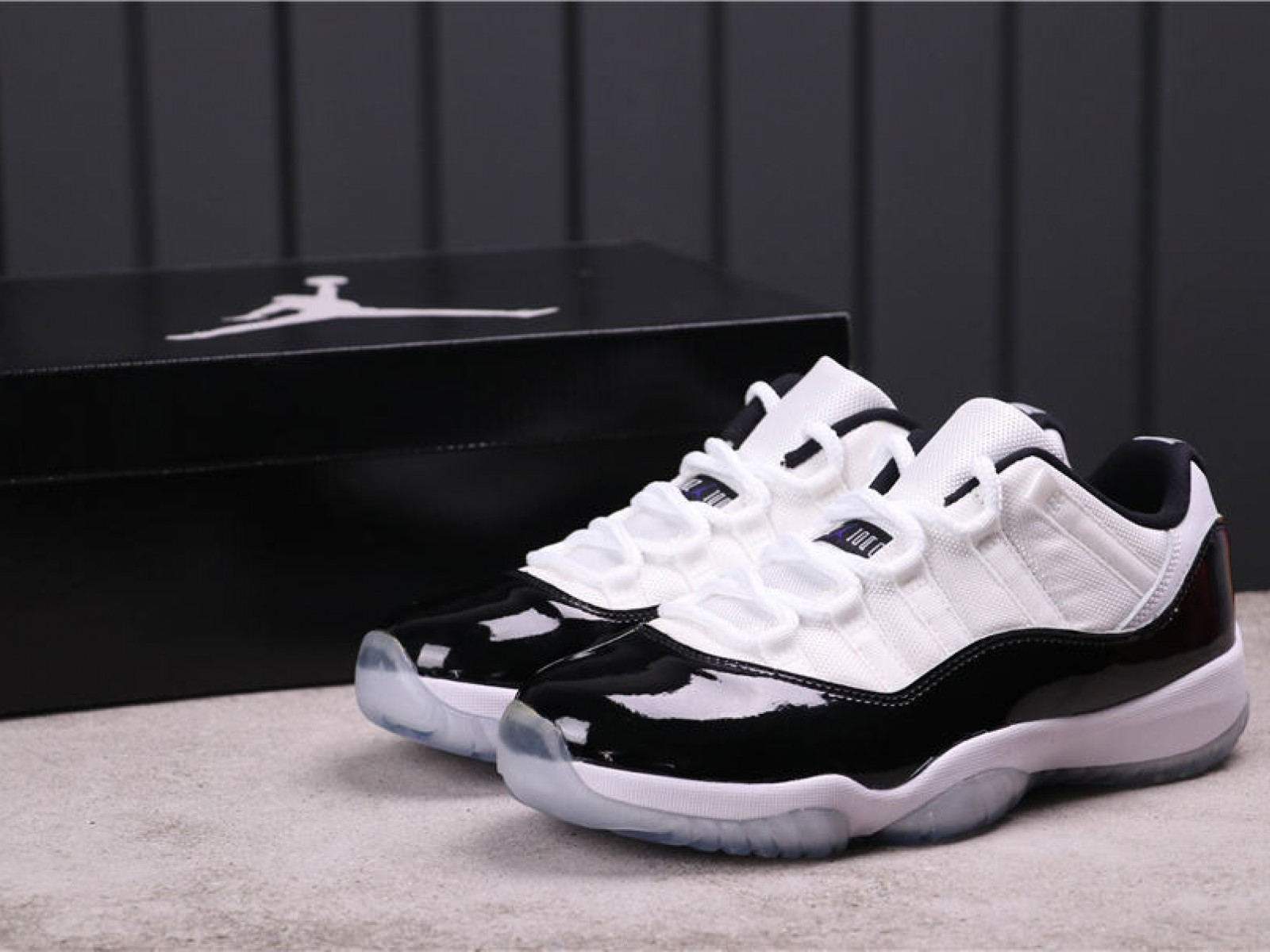 27USD Air Jordan 11 Low ＂Concord＂ 528895-15336-46