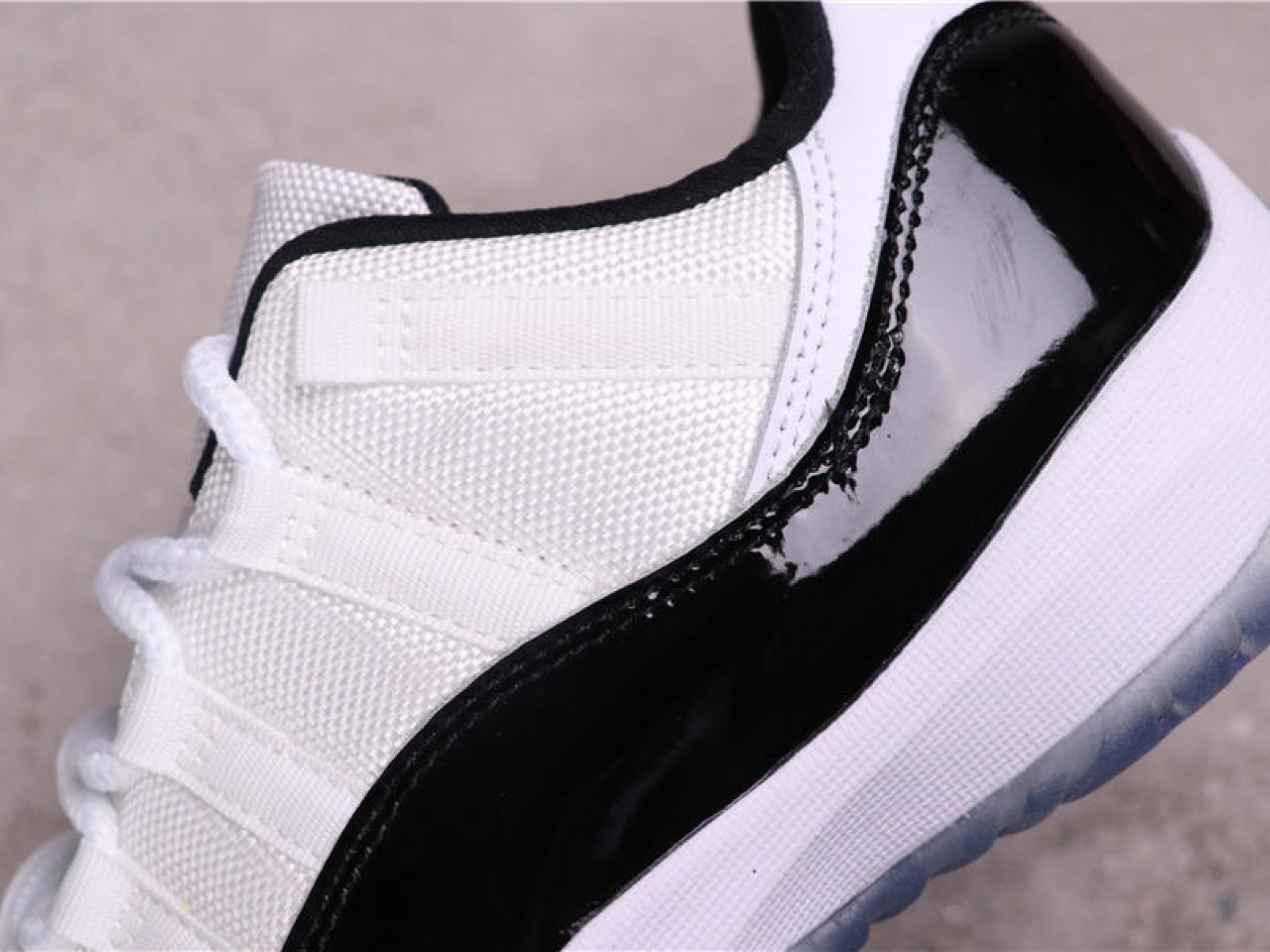 27USD Air Jordan 11 Low ＂Concord＂ 528895-15336-46
