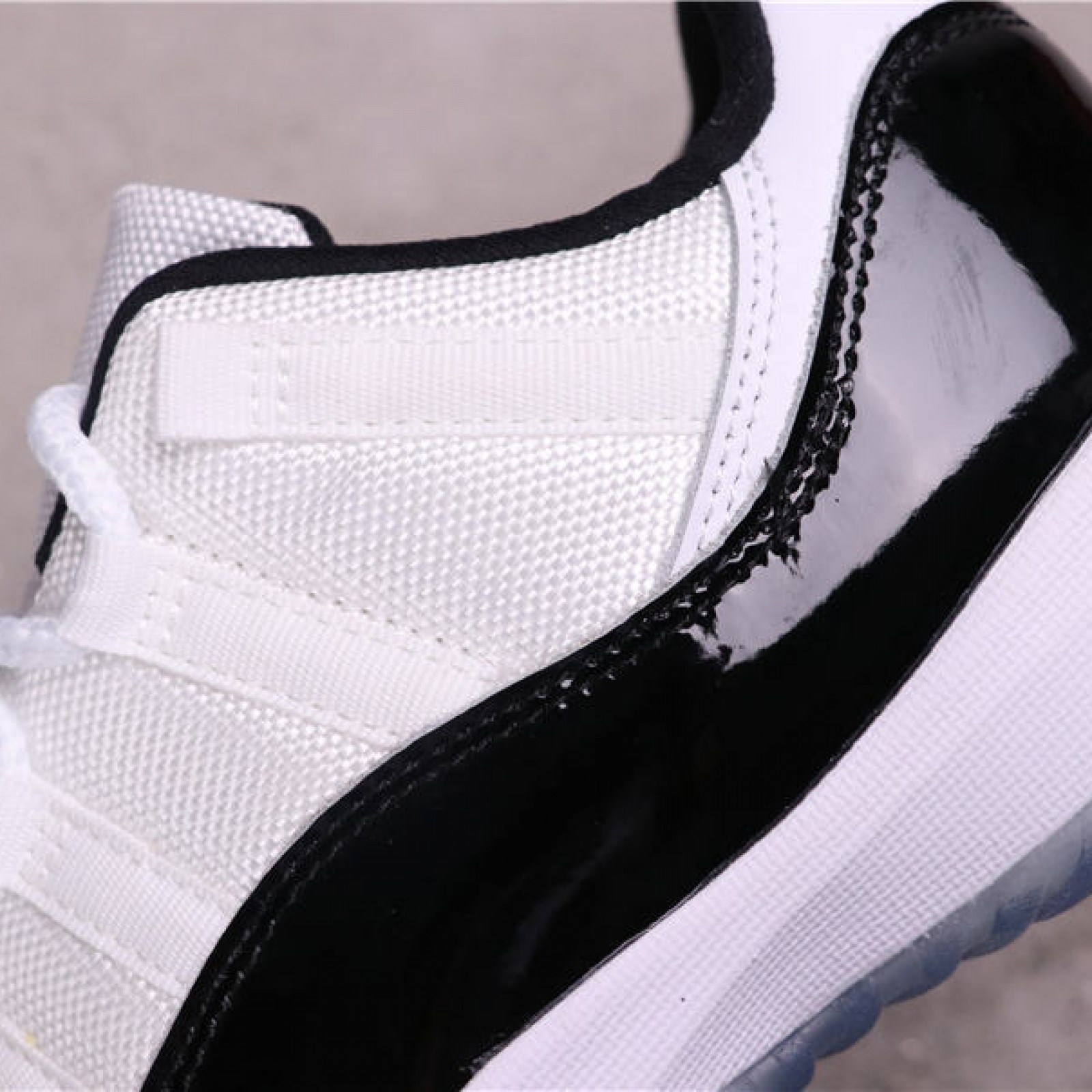 27USD Air Jordan 11 Low ＂Concord＂ 528895-15336-46