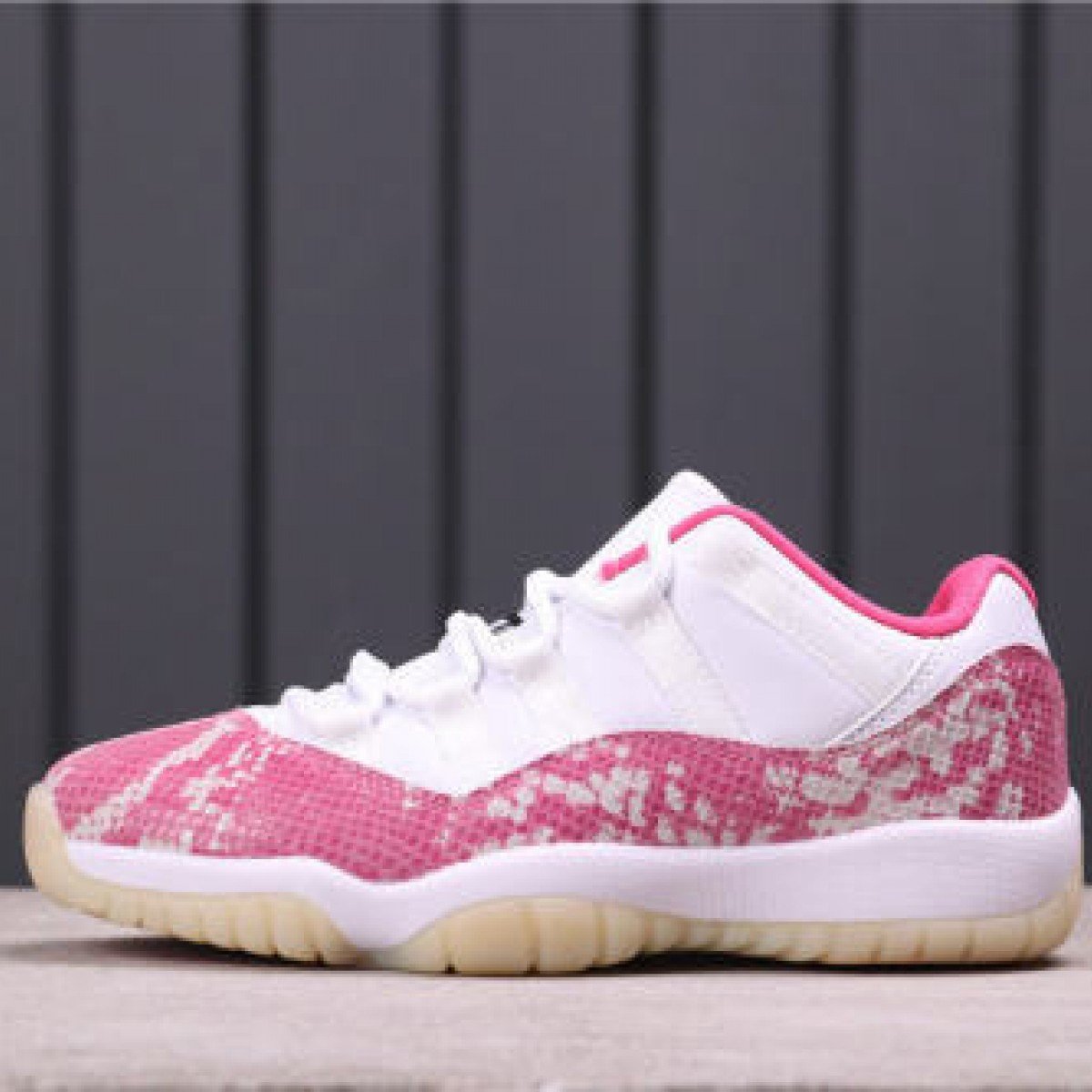 27USD Air Jordan 11 Low “Pink Snakeskin”AH7860-10636-40