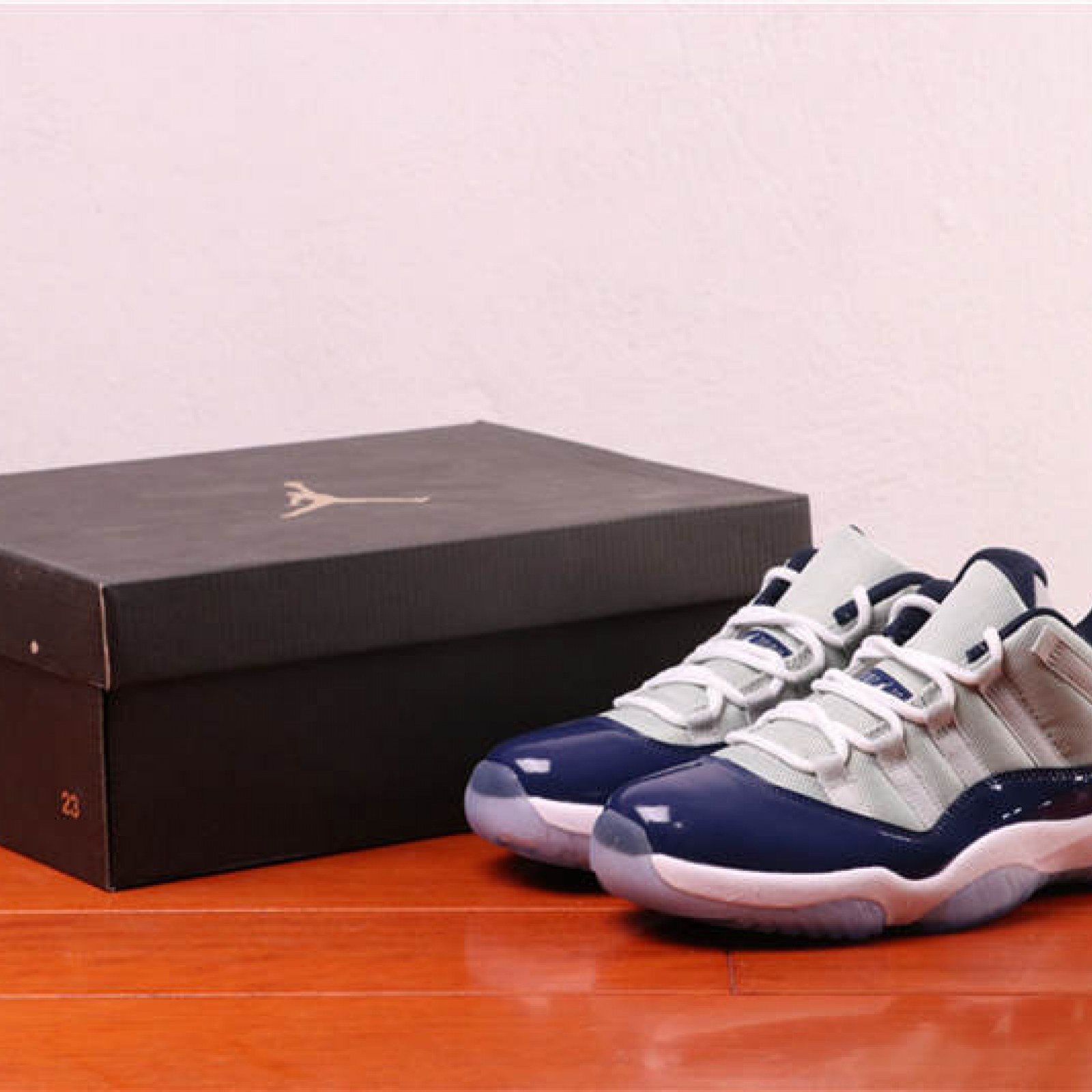 44USD Air Jordan 11 Low 528895-007 40-46
