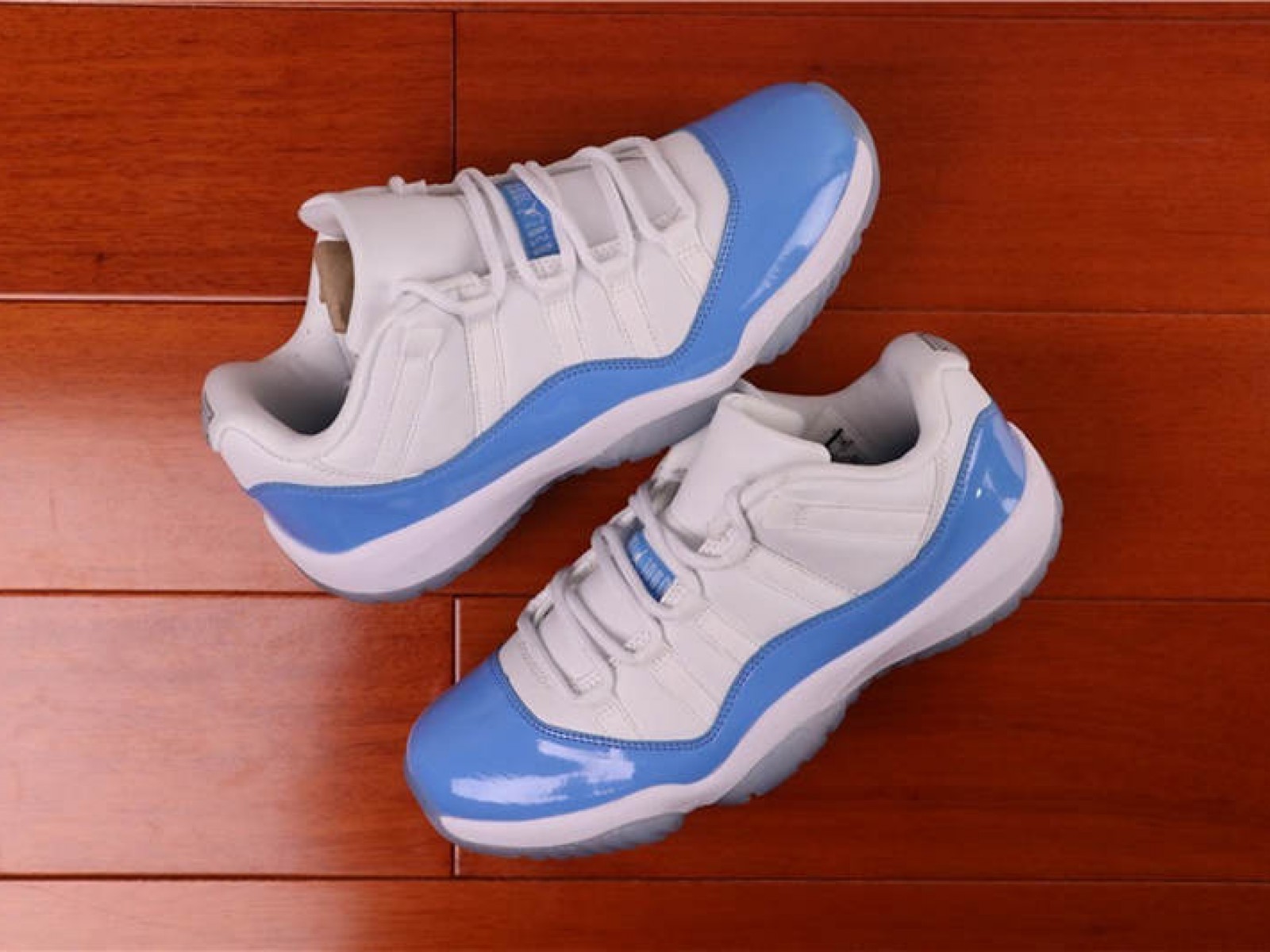 44USD Air Jordan 11 Low 528895-106 40-46