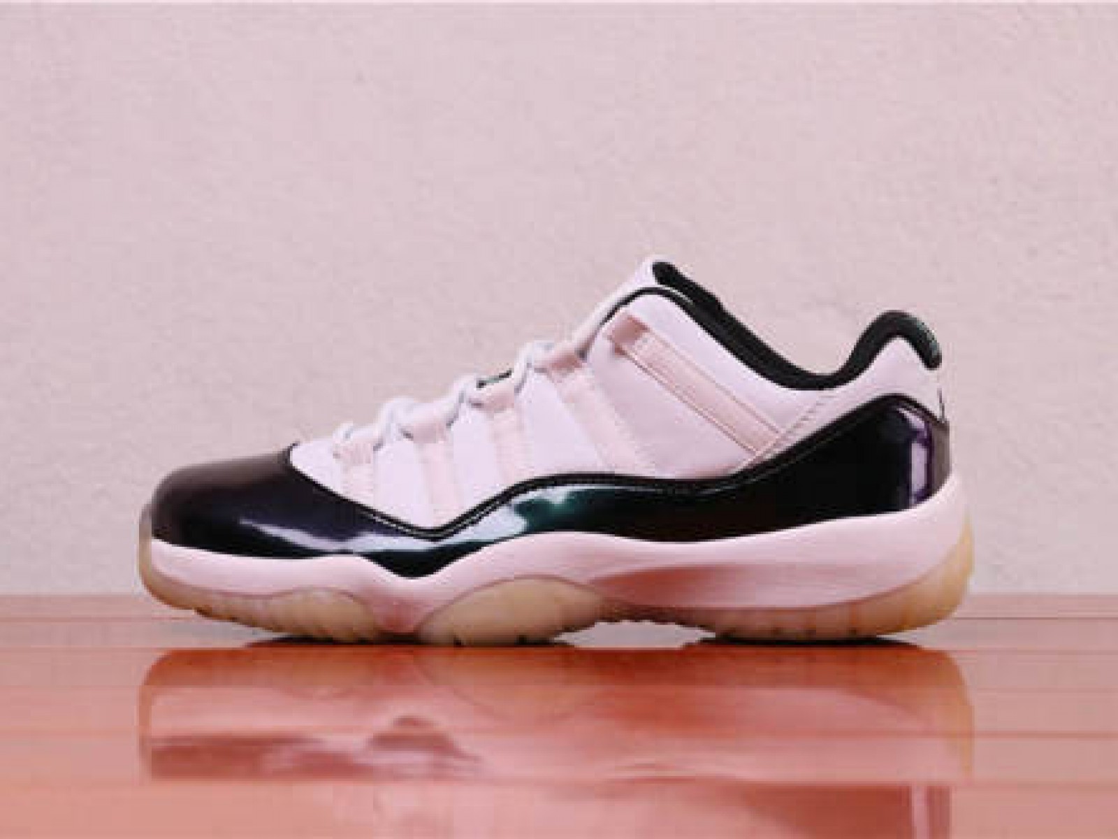 44USD Air Jordan 11 Low 528895-145 40-46