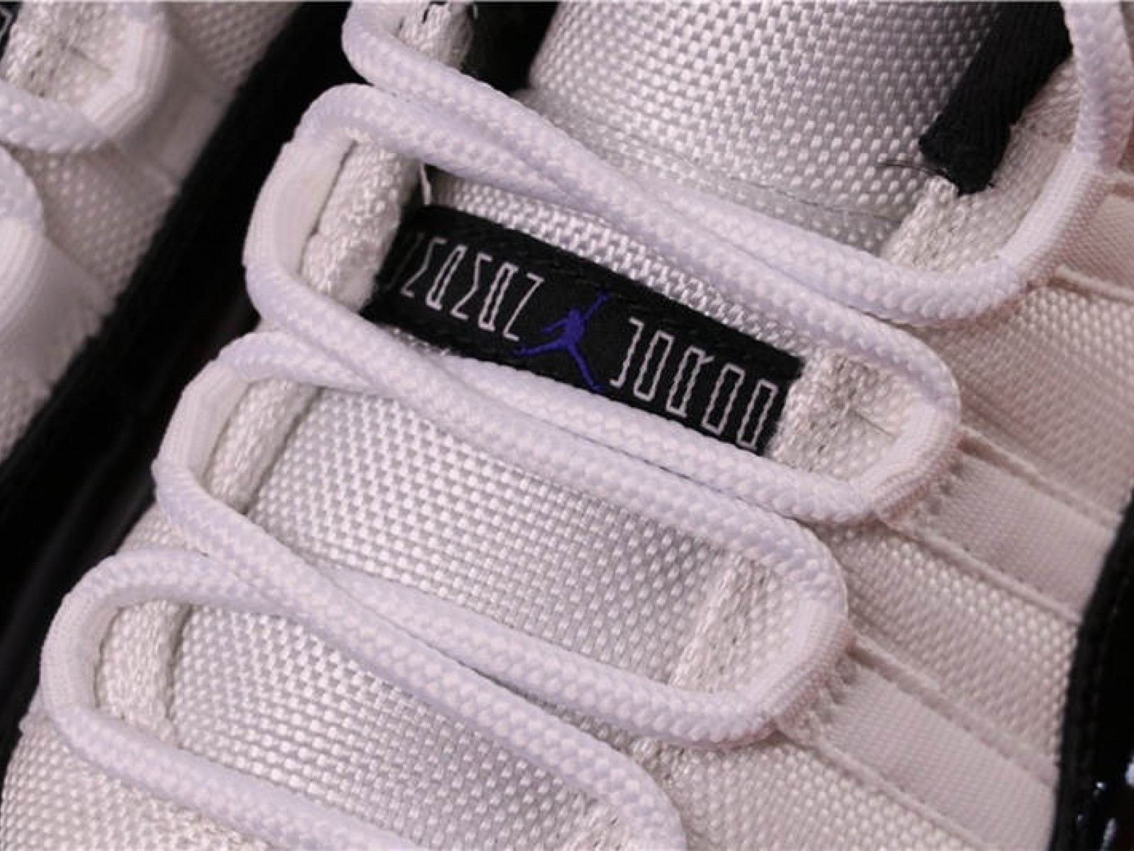 44USD Air Jordan 11 Low 528895-153 40-46