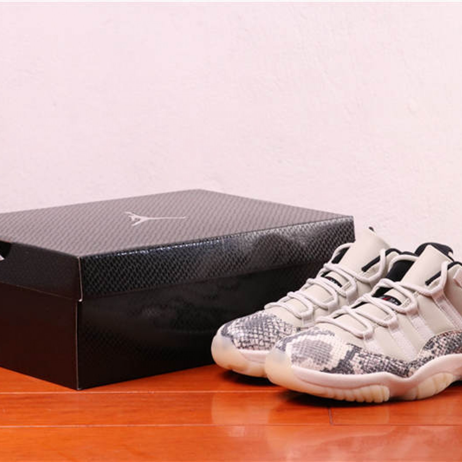 44USD Air Jordan 11 Low CD6846-002 40-46