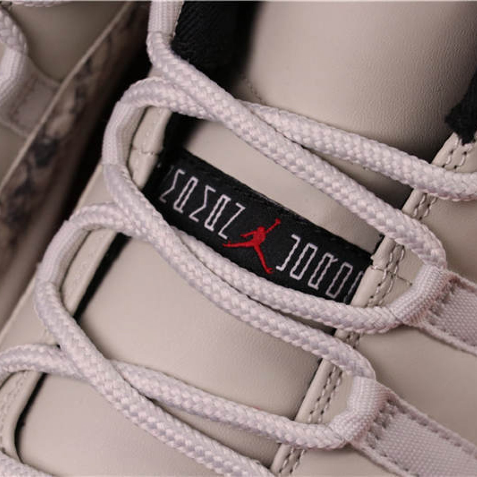 44USD Air Jordan 11 Low CD6846-002 40-46