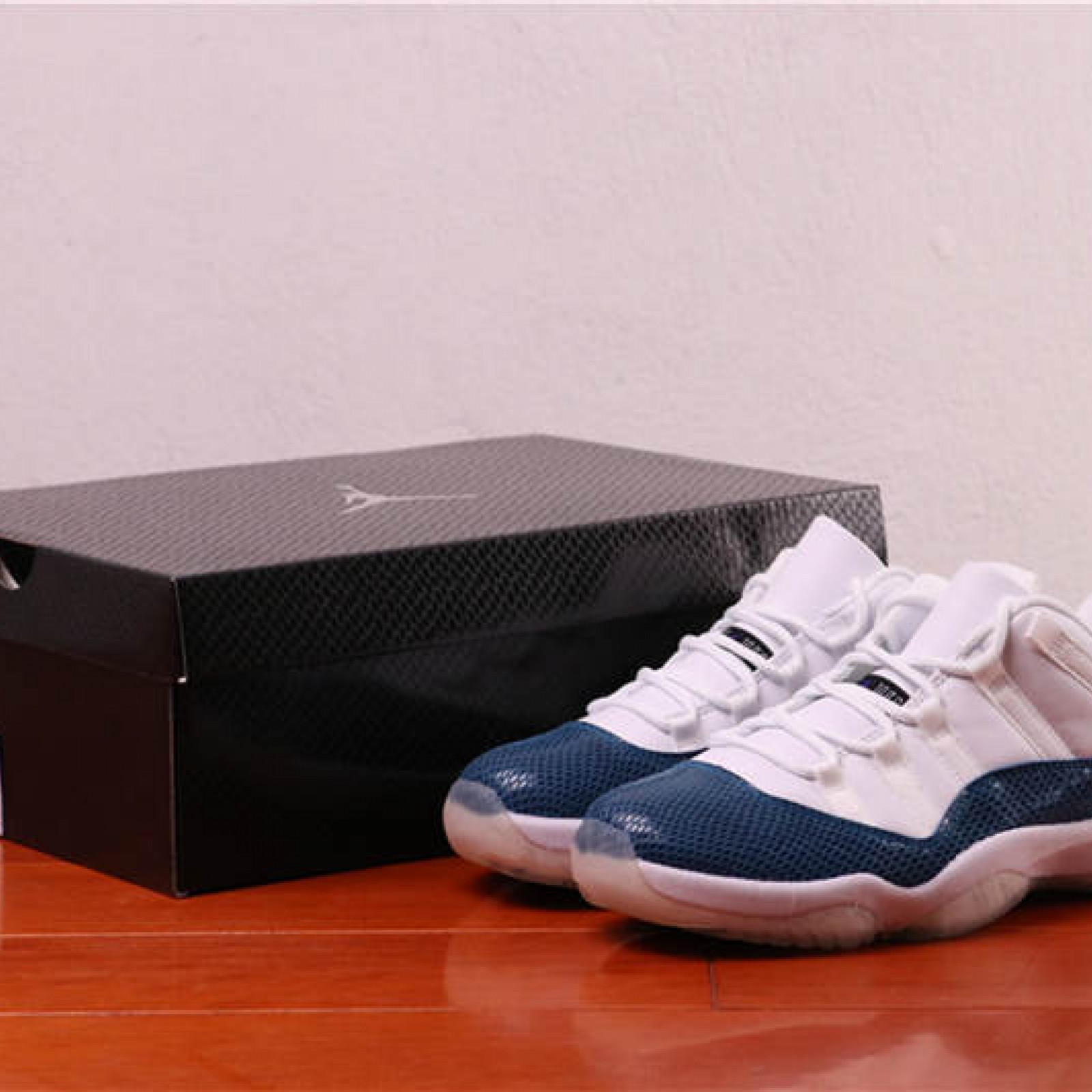 44USD Air Jordan 11 Low CD6846-102 40-46