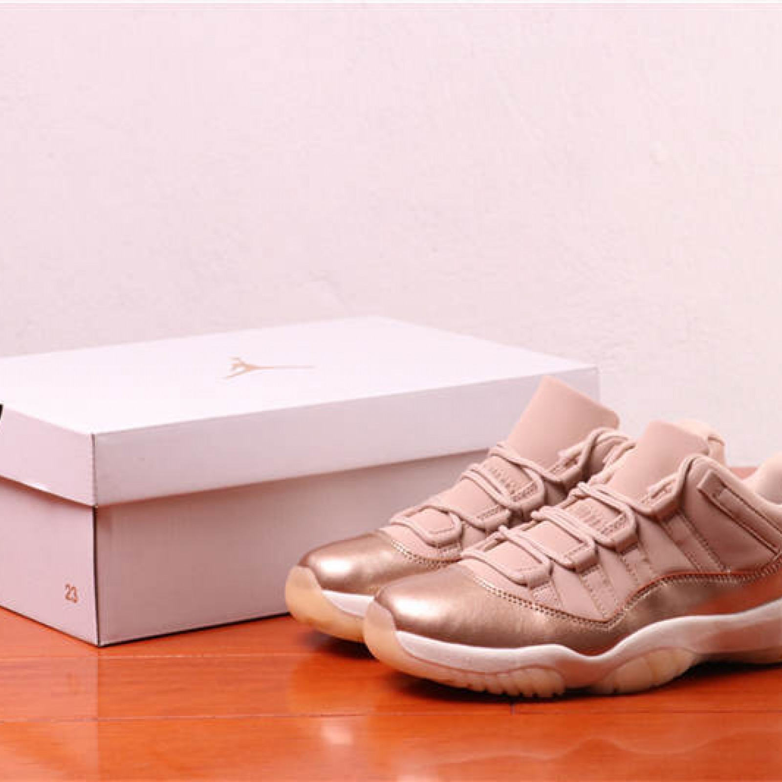 44USD Air Jordan 11 Low GS Rose Gold AH7860-105 40-46