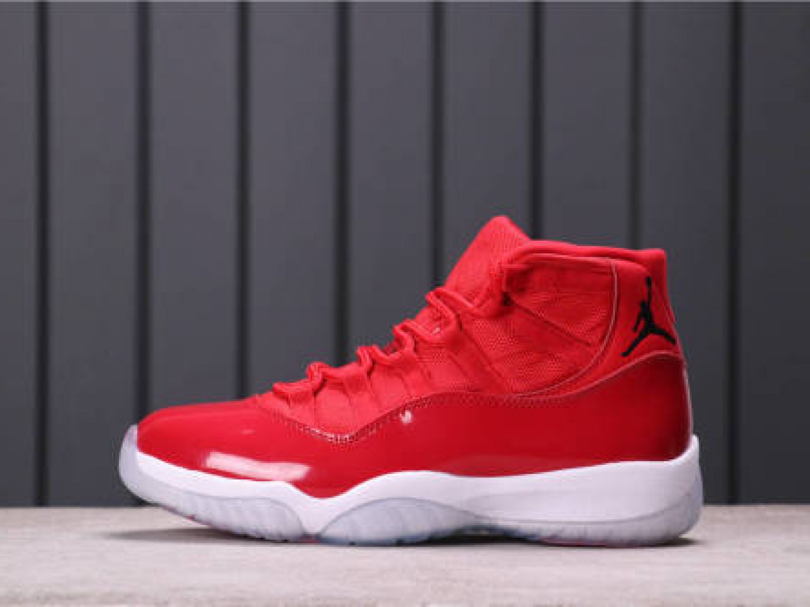 49USD Air Jordan 11 Gym Red 378037-623 36-46