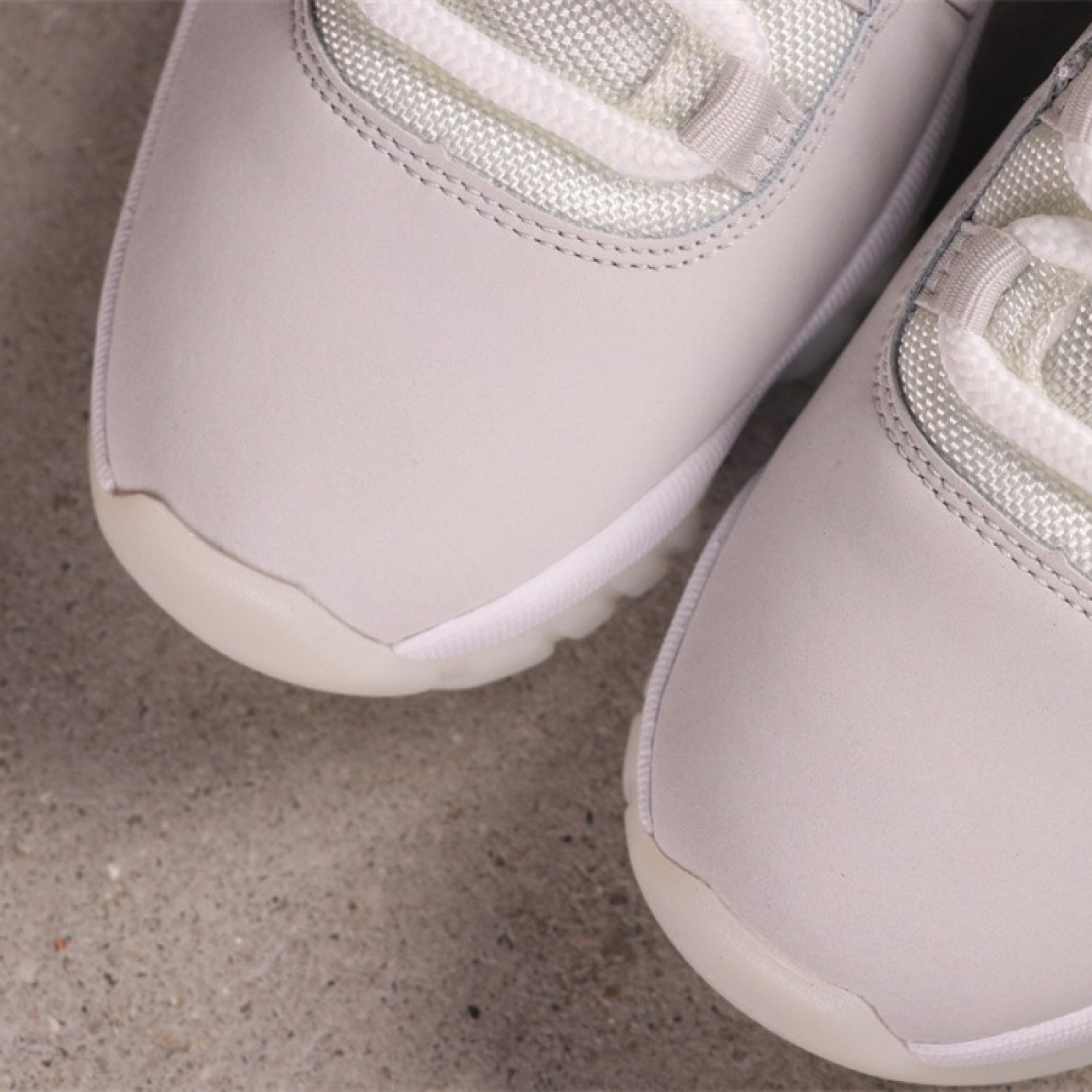  Air Jordan 11 Platinum Tint 378037-016 Size 40-47.5