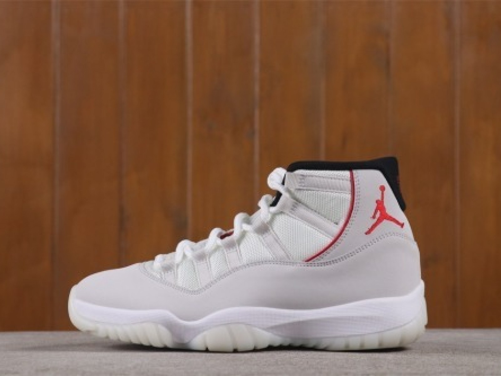$53 Air Jordan 11 Platinum Tint 378037-016 Size 40-47.5