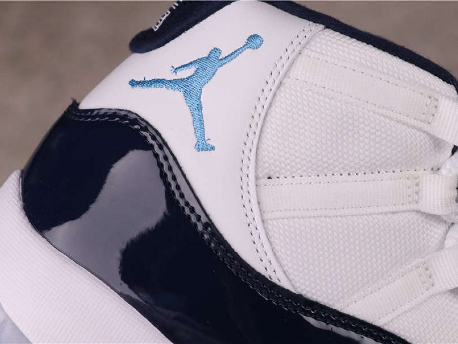 53USD Air Jordan 11 Win Like 82 378037-123 40-47