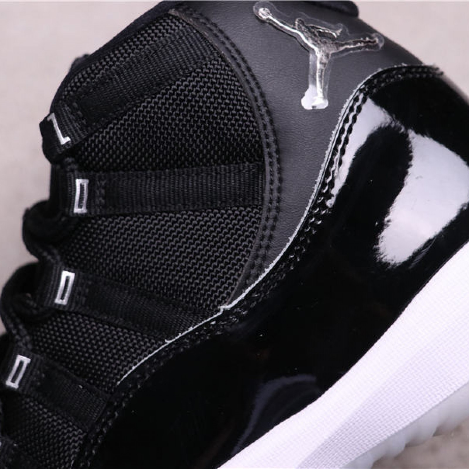 71USD Air Jordan 11 “Bred” AR0715-011 40-47.5