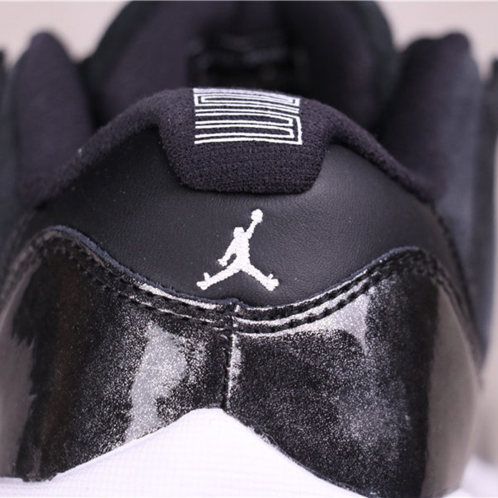 71USD Air Jordan 11 Low Barons 528895-010 40-47