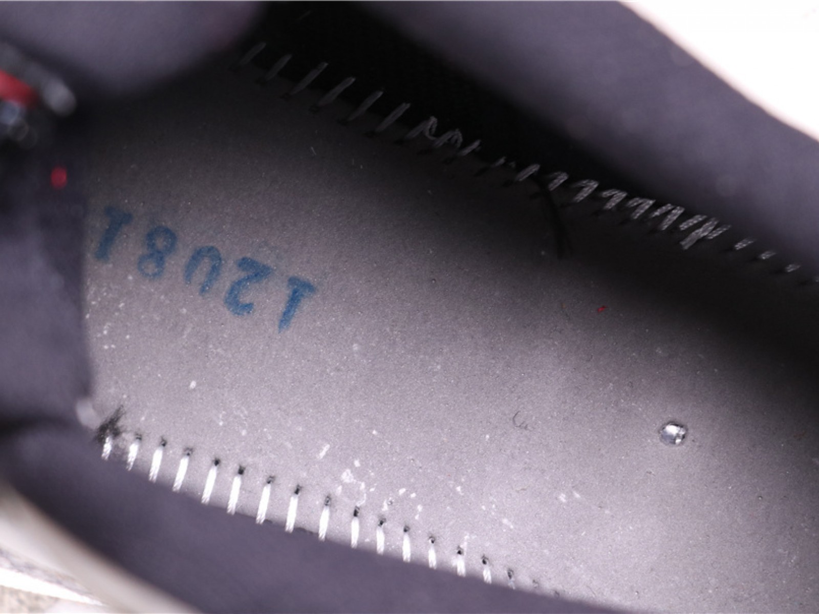 71USD Air Jordan 11 Low Columbia CD6846-002 40-47.5