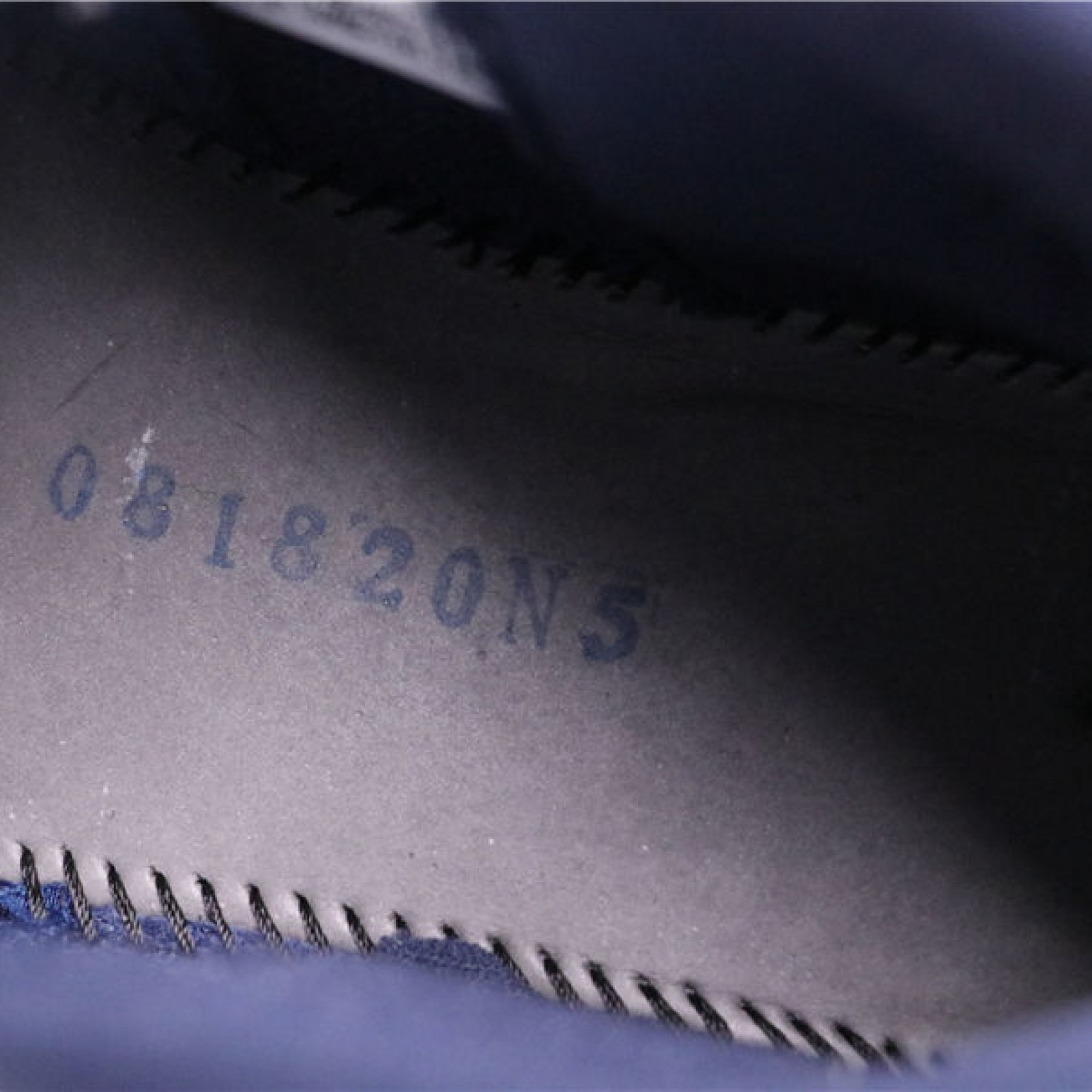 84USD Air Jordan 11 UNC 378037-123 40-47.5