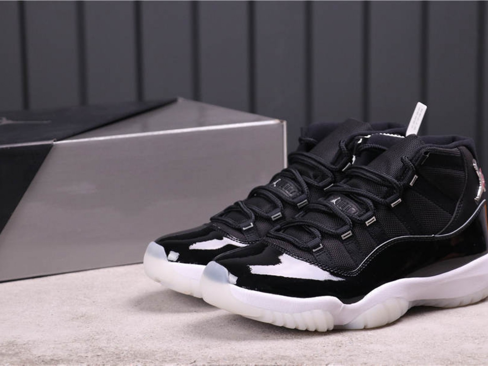 89USD Air Jordan 11 AR0715-011 36-47.5