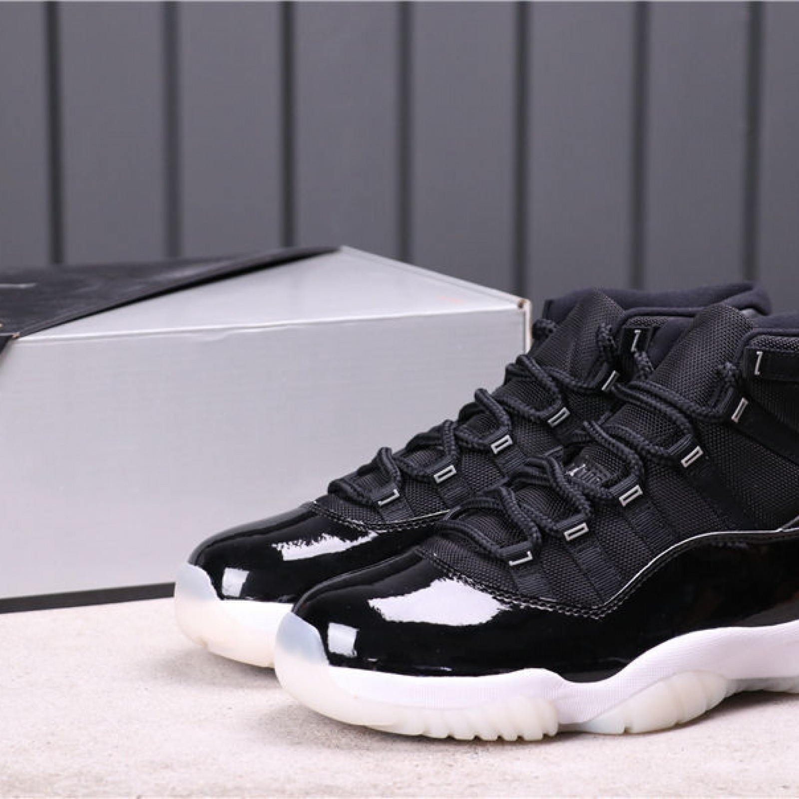 93USD Air Jordan 11 25th Anniversary CT8012-011 SIZE 36-46