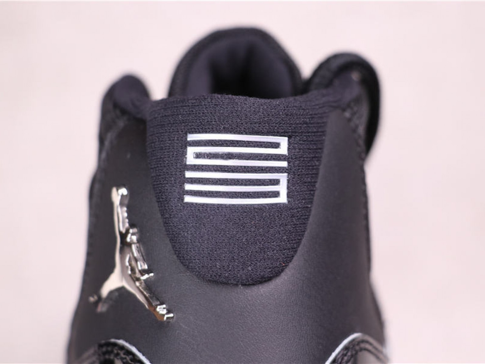 93USD Air Jordan 11 “25th Anniversary”CT8012-011 40-47