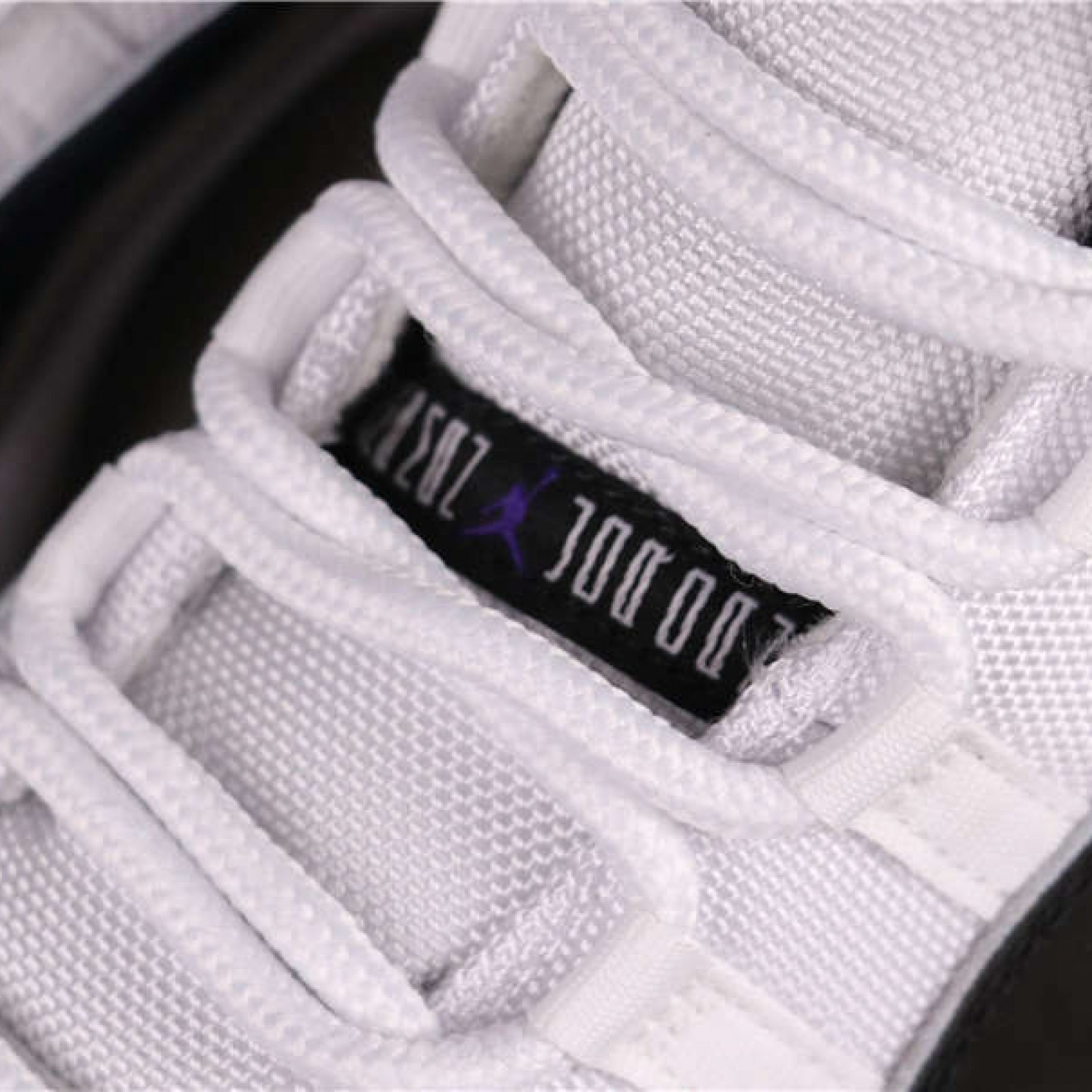 ON SALE 38USD Air Jordan 11 Concord 378037-100 40-45