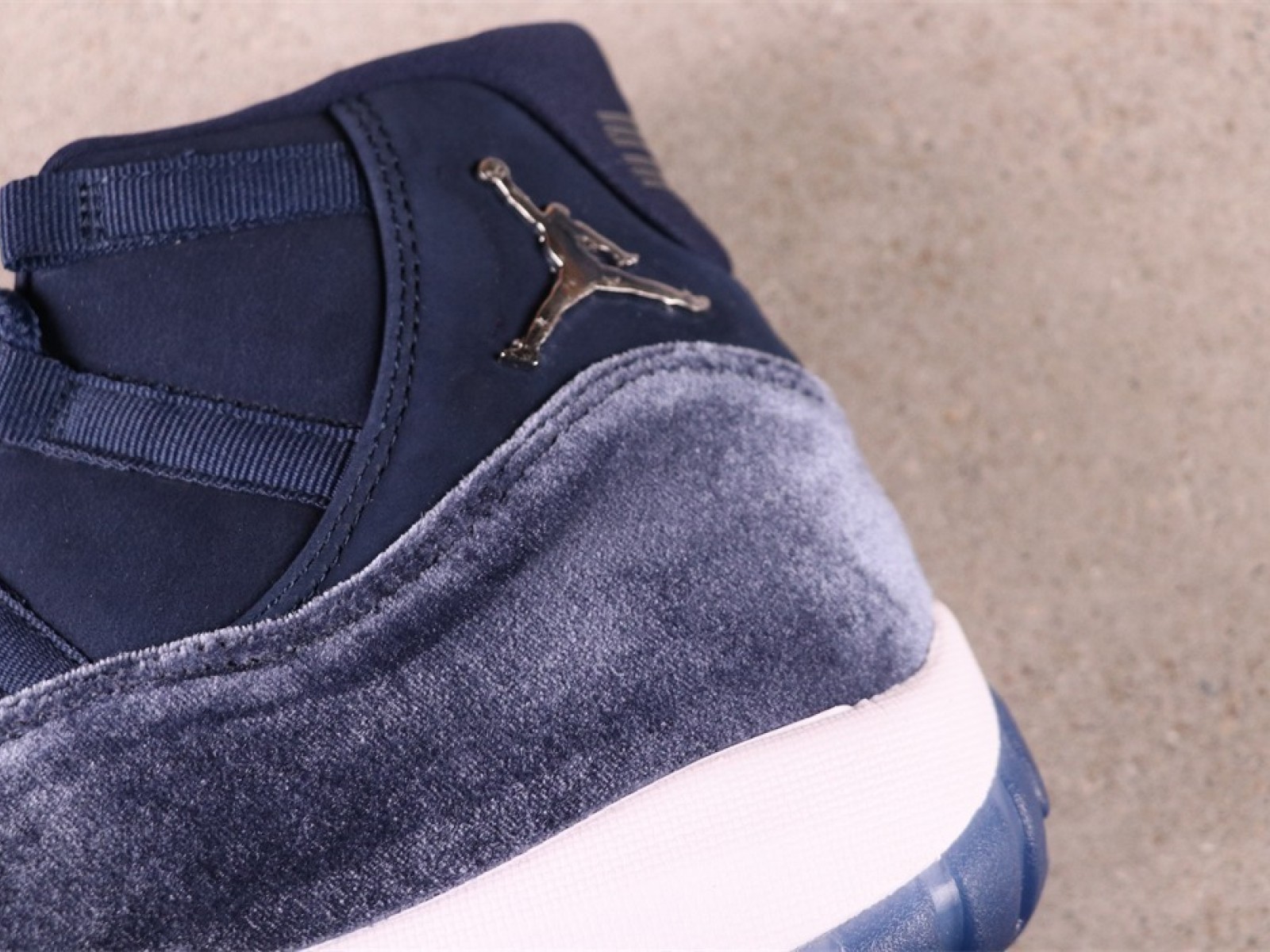 US$107 Air Jordan 11 Velvet “Midnight Navy”AR0715-441 Size 40-47.5