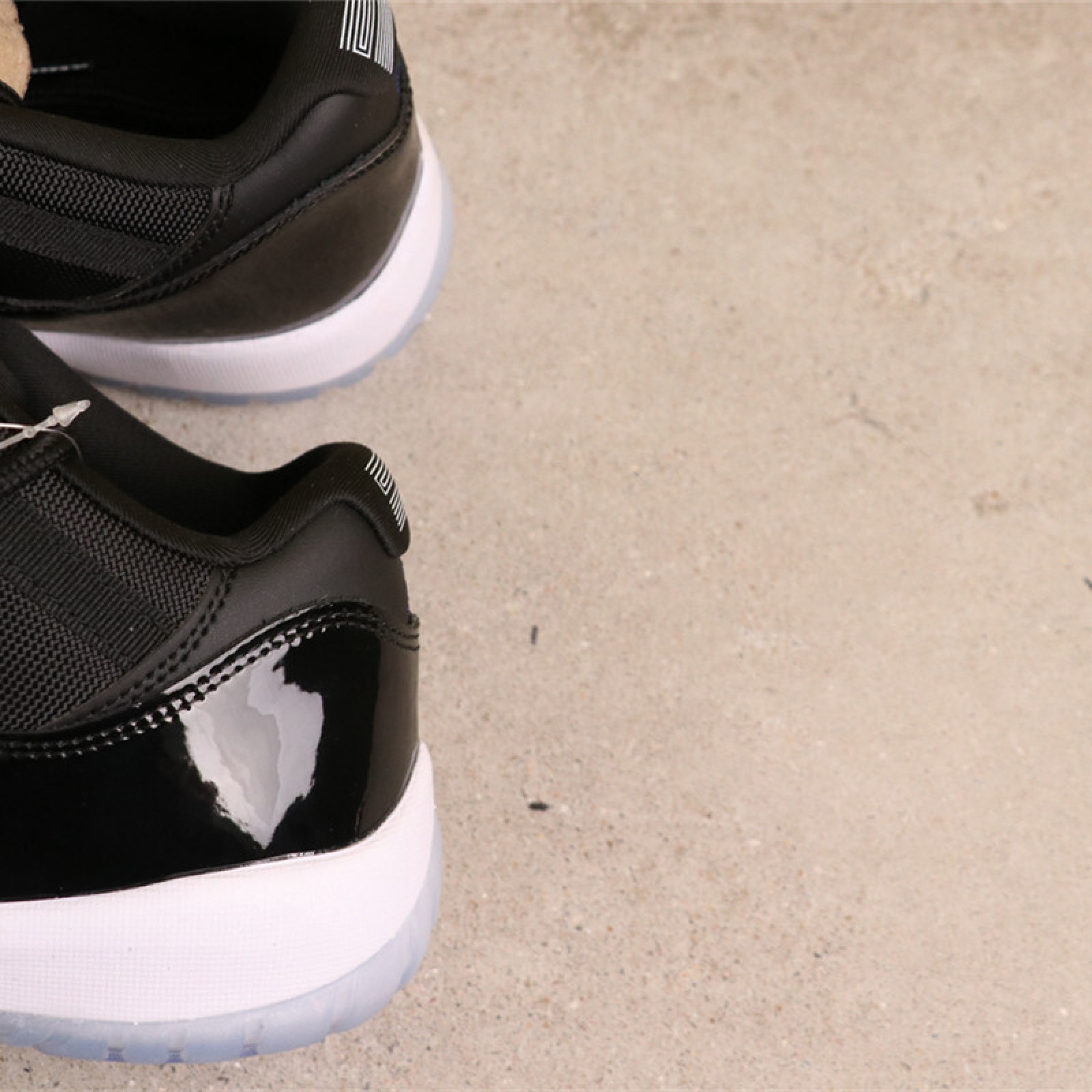 US Air Jordan 11 Space Jam FV5104-004 Size 36-47.5