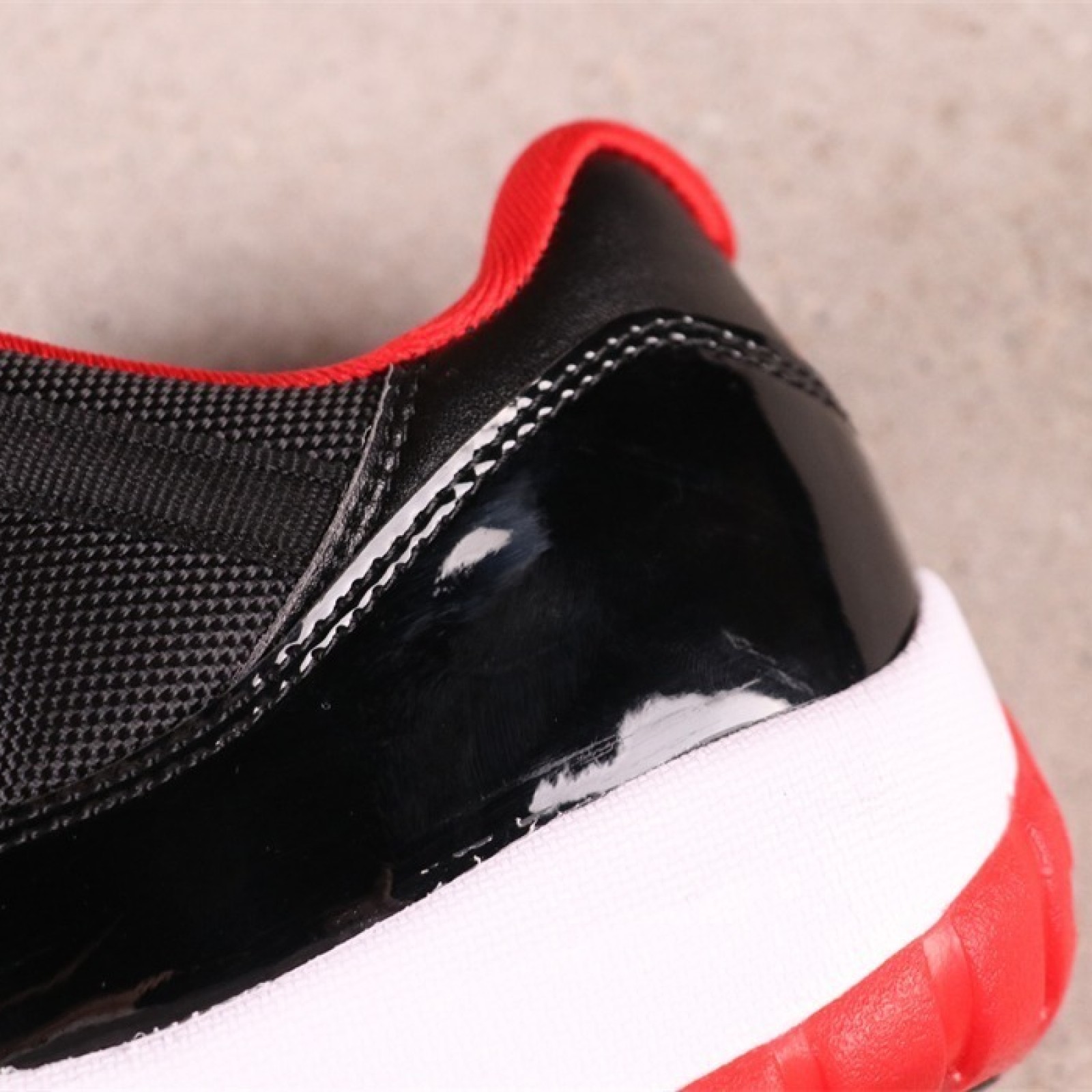 US Air Jordan 11 Low Bred 528895-012 Size 40-46