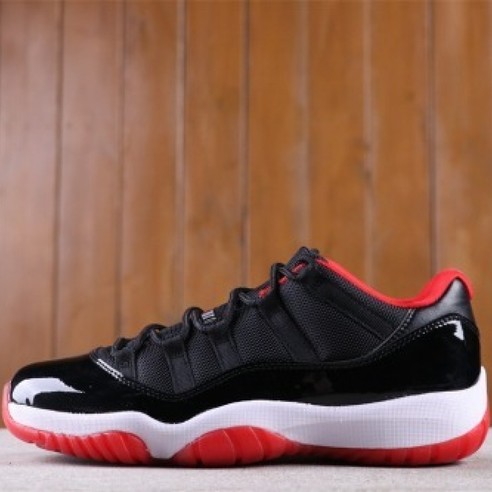 US Air Jordan 11 Low Bred 528895-012 Size 40-46