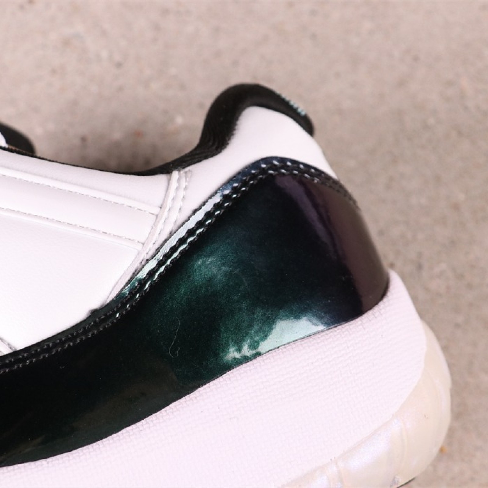 US Air Jordan 11 Low Iridescent 528895-145 Size 40-46