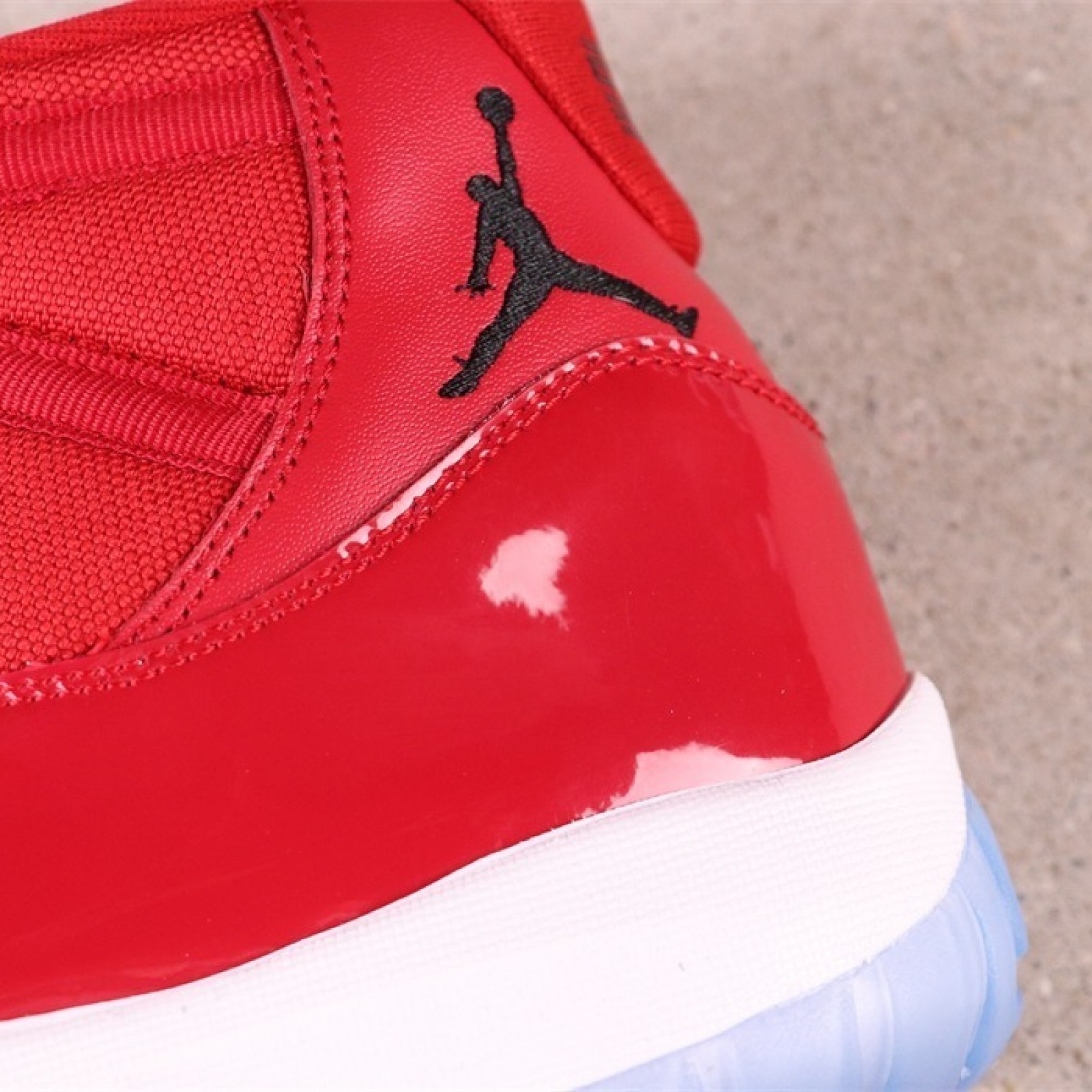 US Air Jordan 11 378037-623 Red White Size 40-47.5