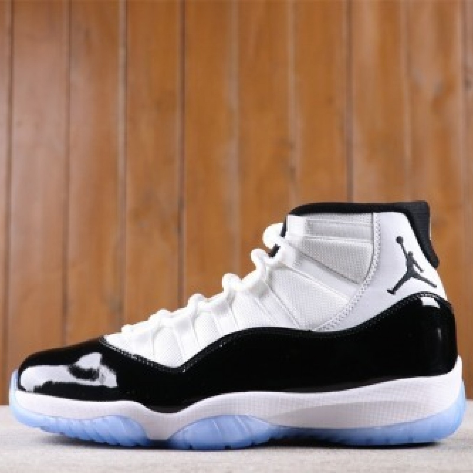 US Air Jordan 11 Concord 378037-100 Size 40-47.5