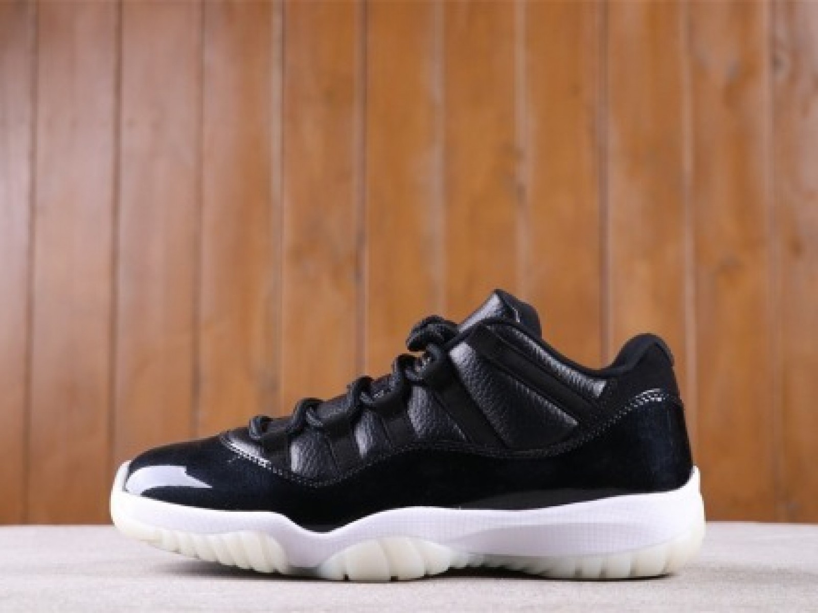 US$53 Air Jordan 11 Low 72-10 AV2187-001 Size 40-47.5