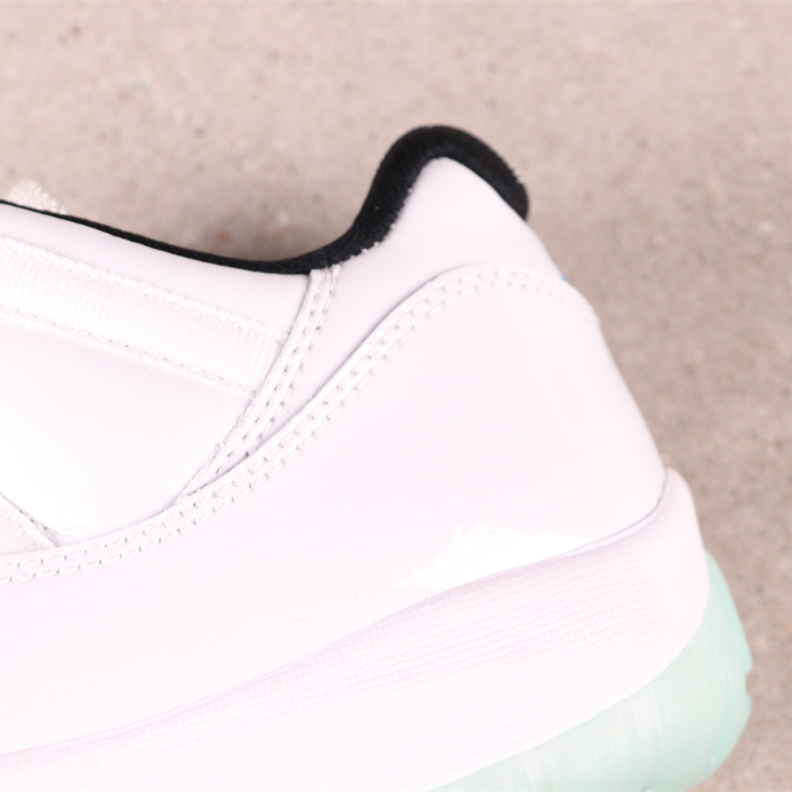 US Air Jordan 11 Low AV2187-117 Size 40-47.5