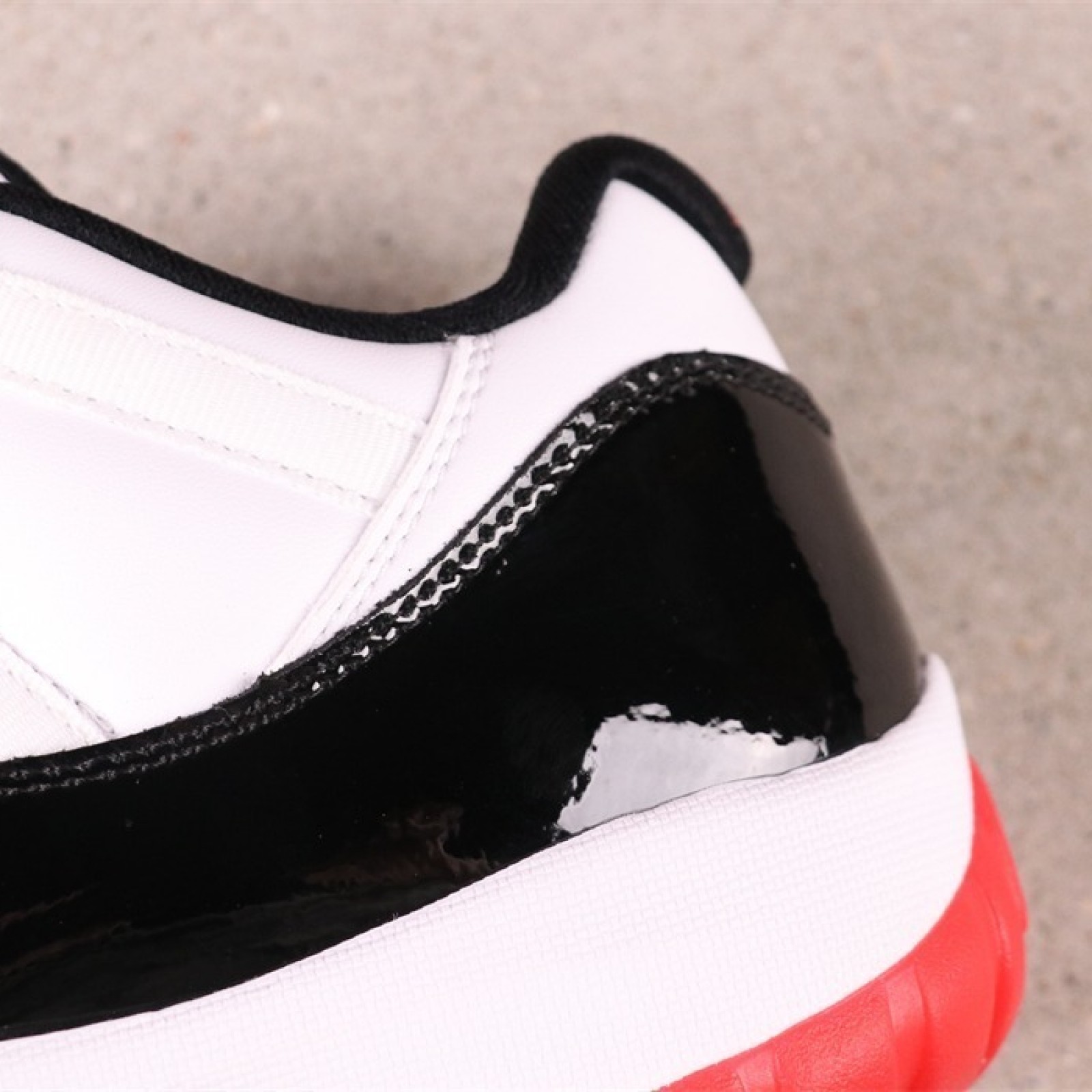 US Air Jordan 11 Low White Bred AV2187-160 Size 40-47.5