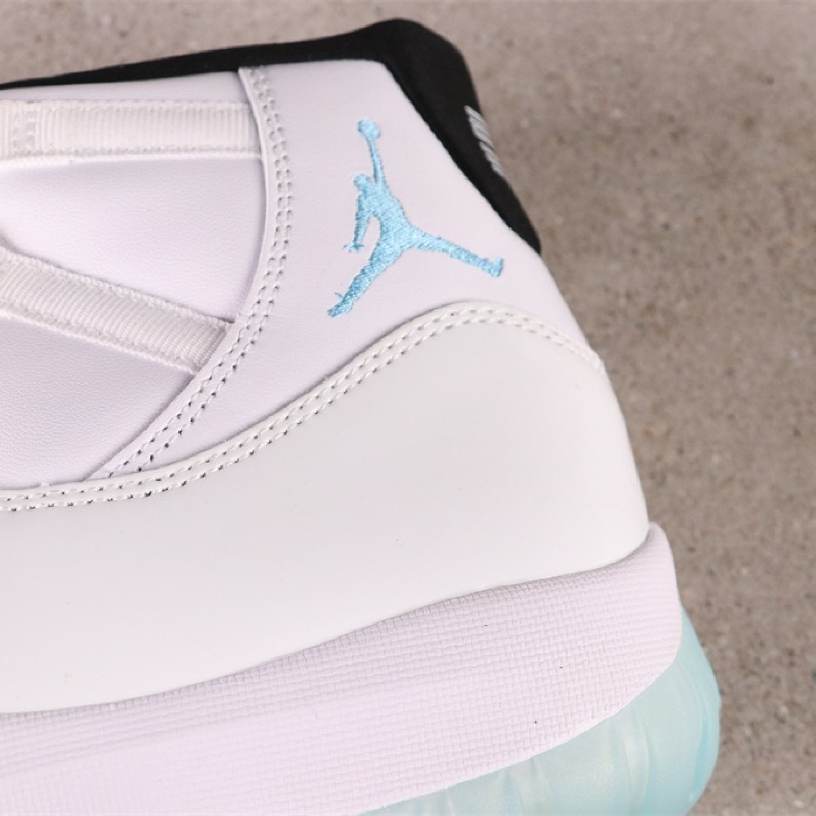 US Air Jordan 11  Legend Blue 378037-117 Size 36-47.5