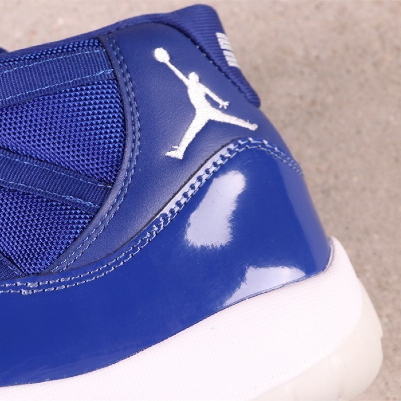 US Air Jordan 11 AT7802-115 Size 36-47.5