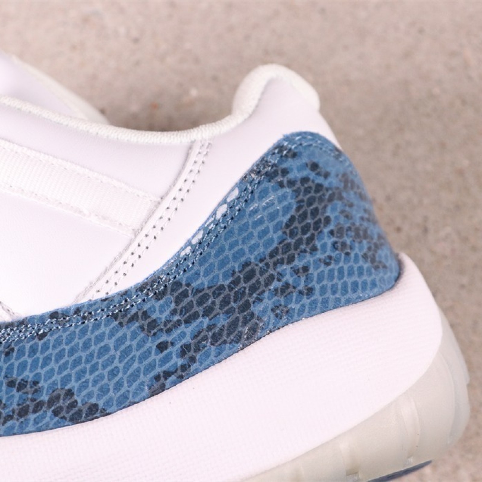 US Air Jordan 11 Navy Blue Snakeskin CD6846-102 Size 36-47.5