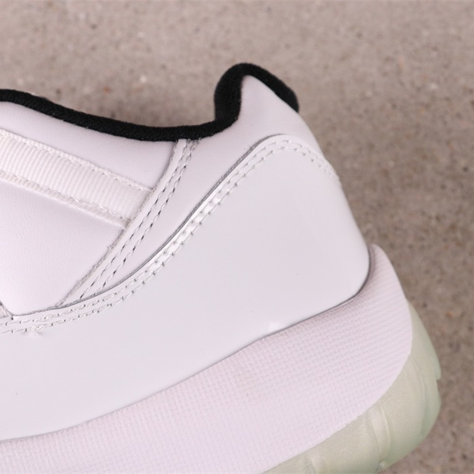 US Air Jordan 11 Low “Gym Red”AV2187-117Size 36-47.5