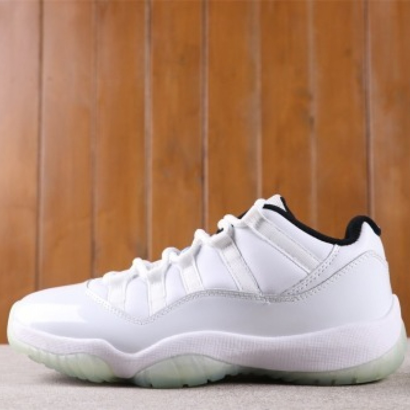 US Air Jordan 11 Low “Gym Red”AV2187-117Size 36-47.5