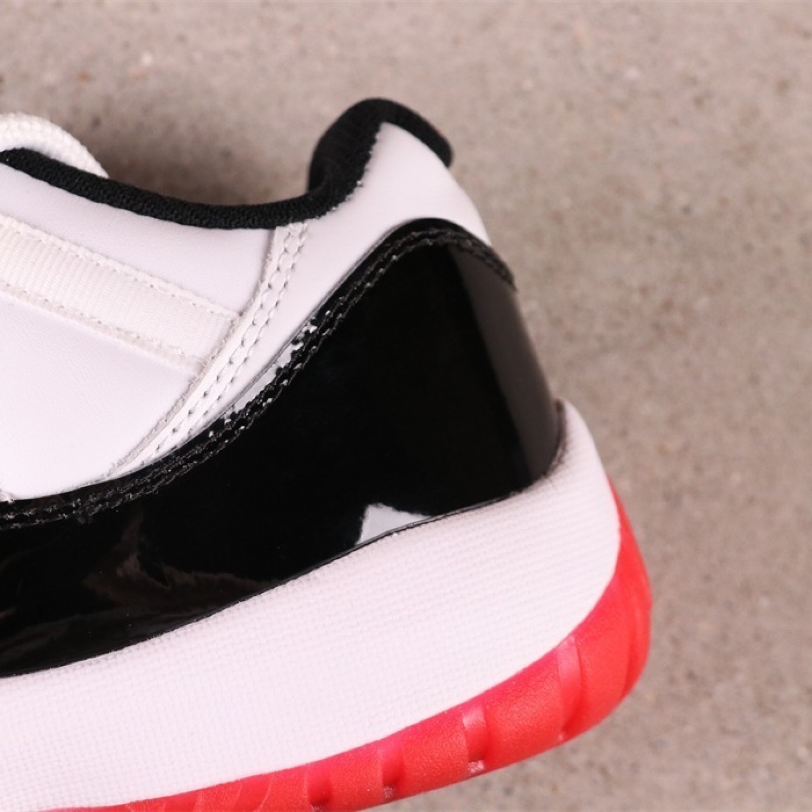 US Air Jordan 11 Low “White Bred”AV2187-160Size 36-47.5