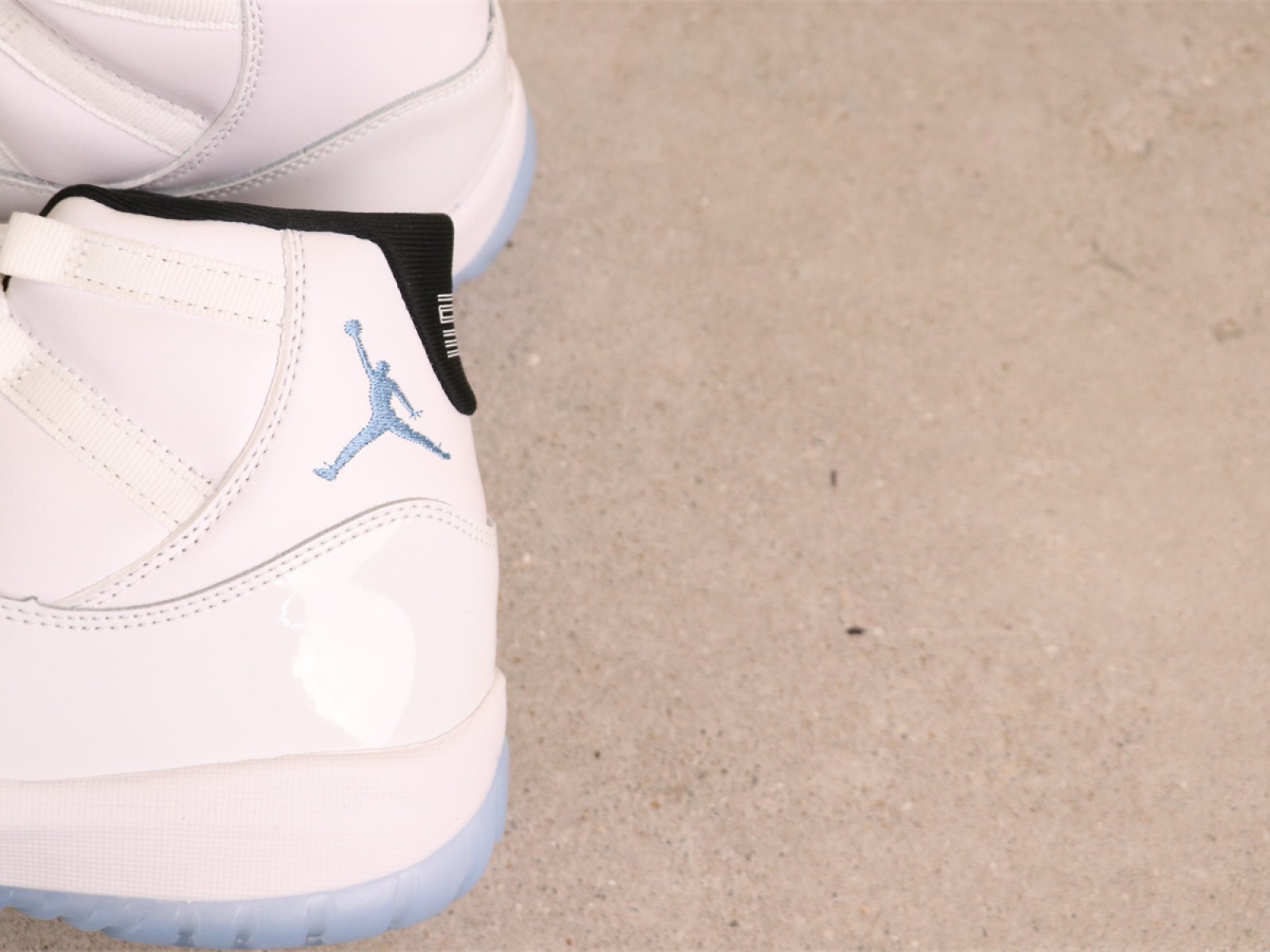 US$66 Air Jordan 11 Legend Blue 货号 CT8012-104 1 传奇蓝 Size 40-47.5 （40 40.5 41 42 42.5 43 44 44.5 45