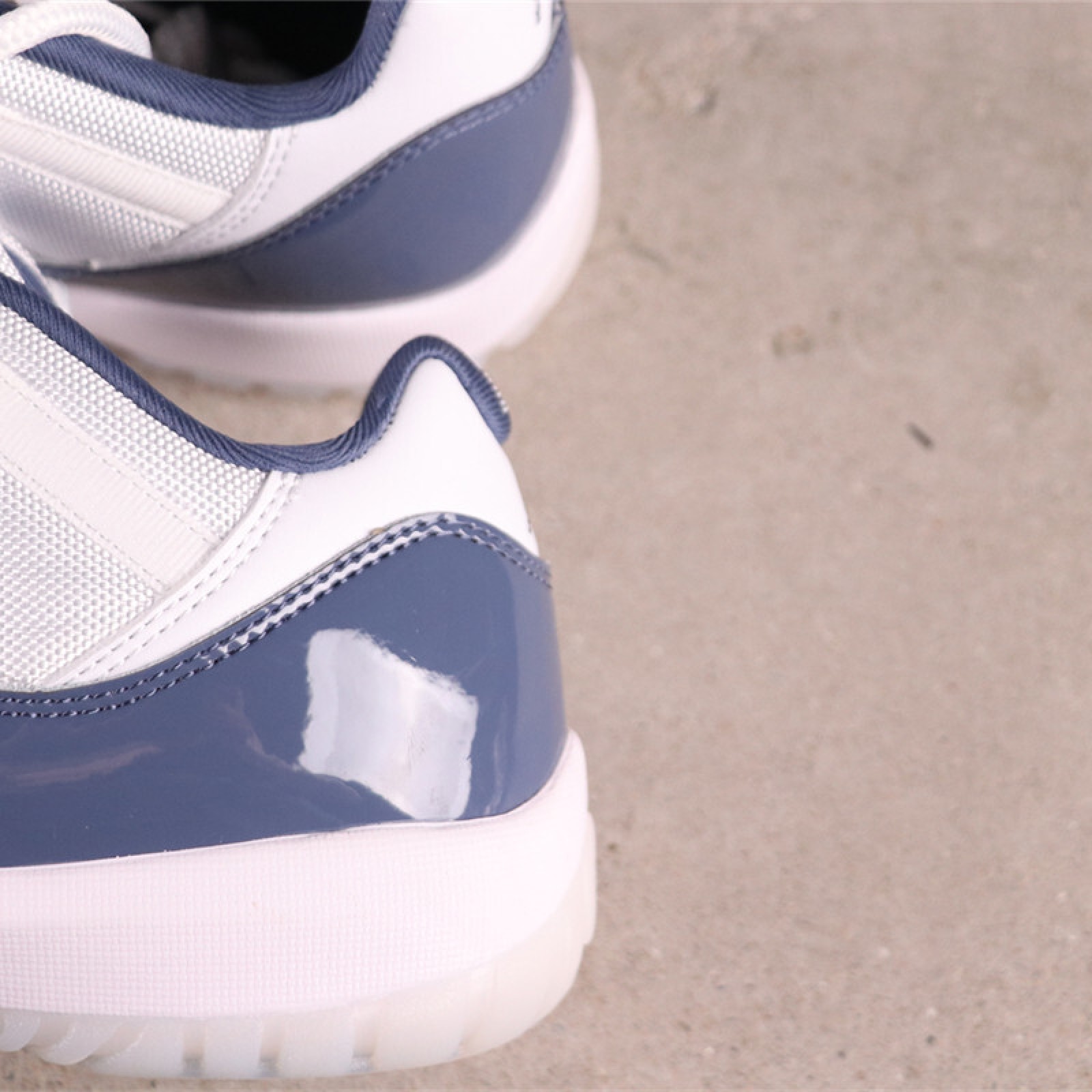 US Air Jordan 11 Low FV5104-104 乔11低帮复古蓝 Size 36-47.5