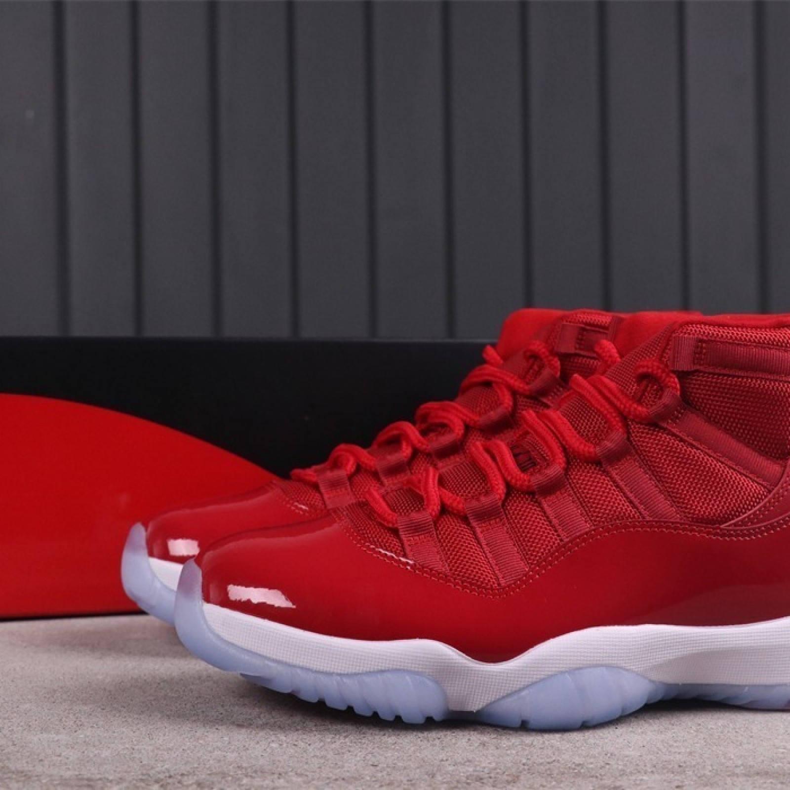 US Air Jordan 11 Win Like 96 378037-623 Size 40-47.5