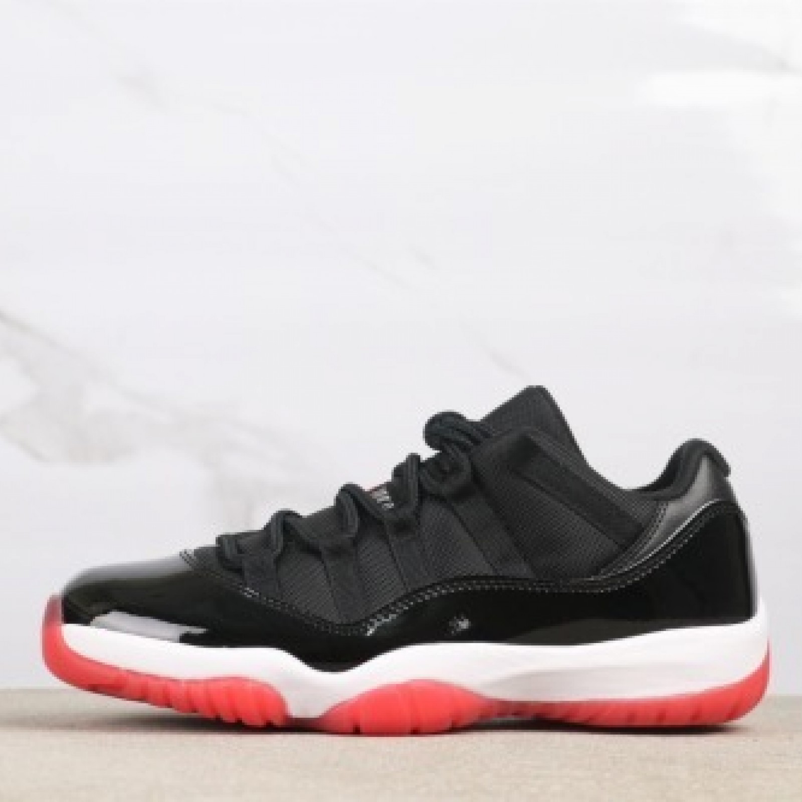 USD Air Jordan 11 Low “Bred” Style：FV5104-006