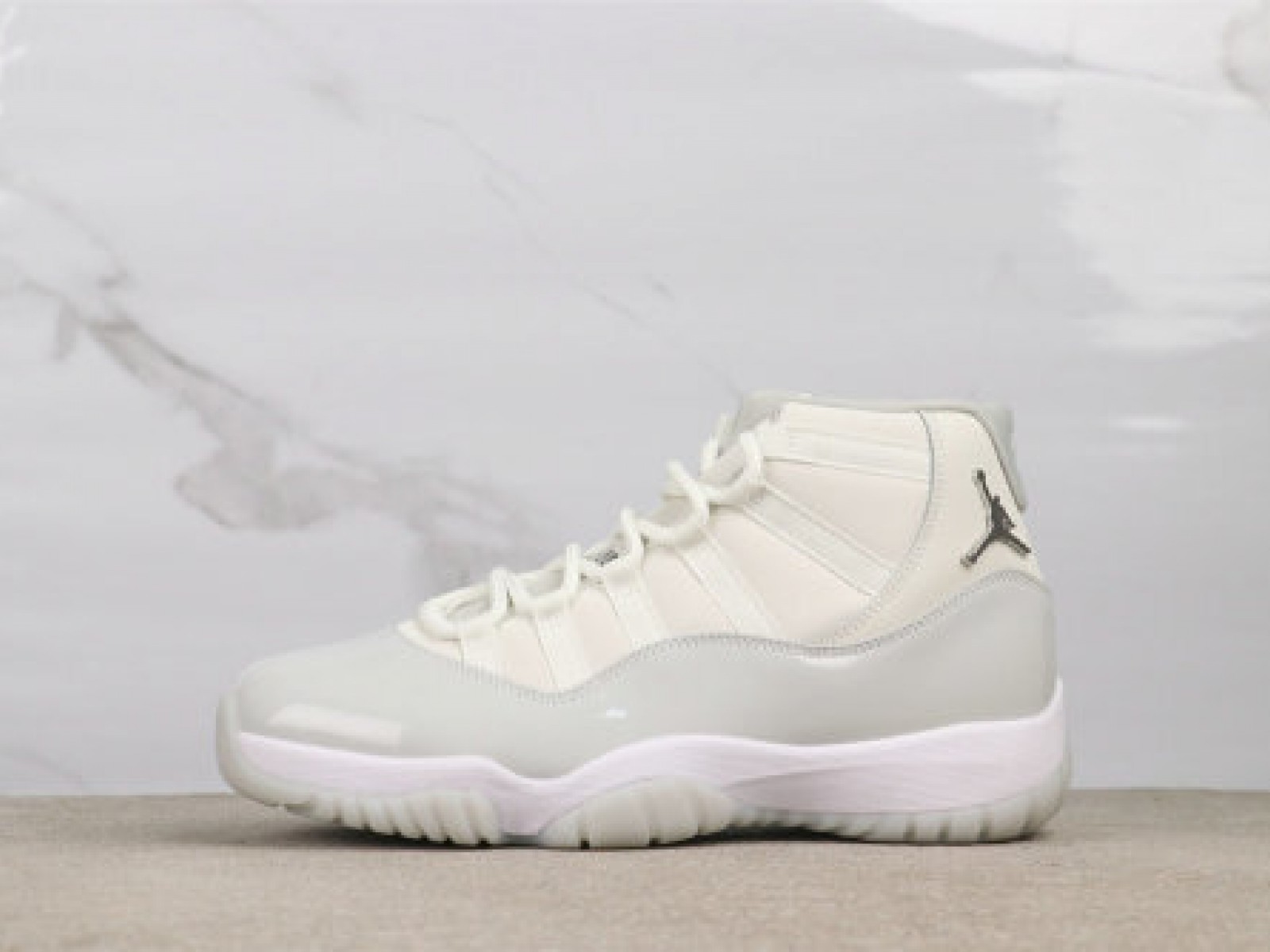 USD$75  Air Jordan 11 Style：AR0715-110