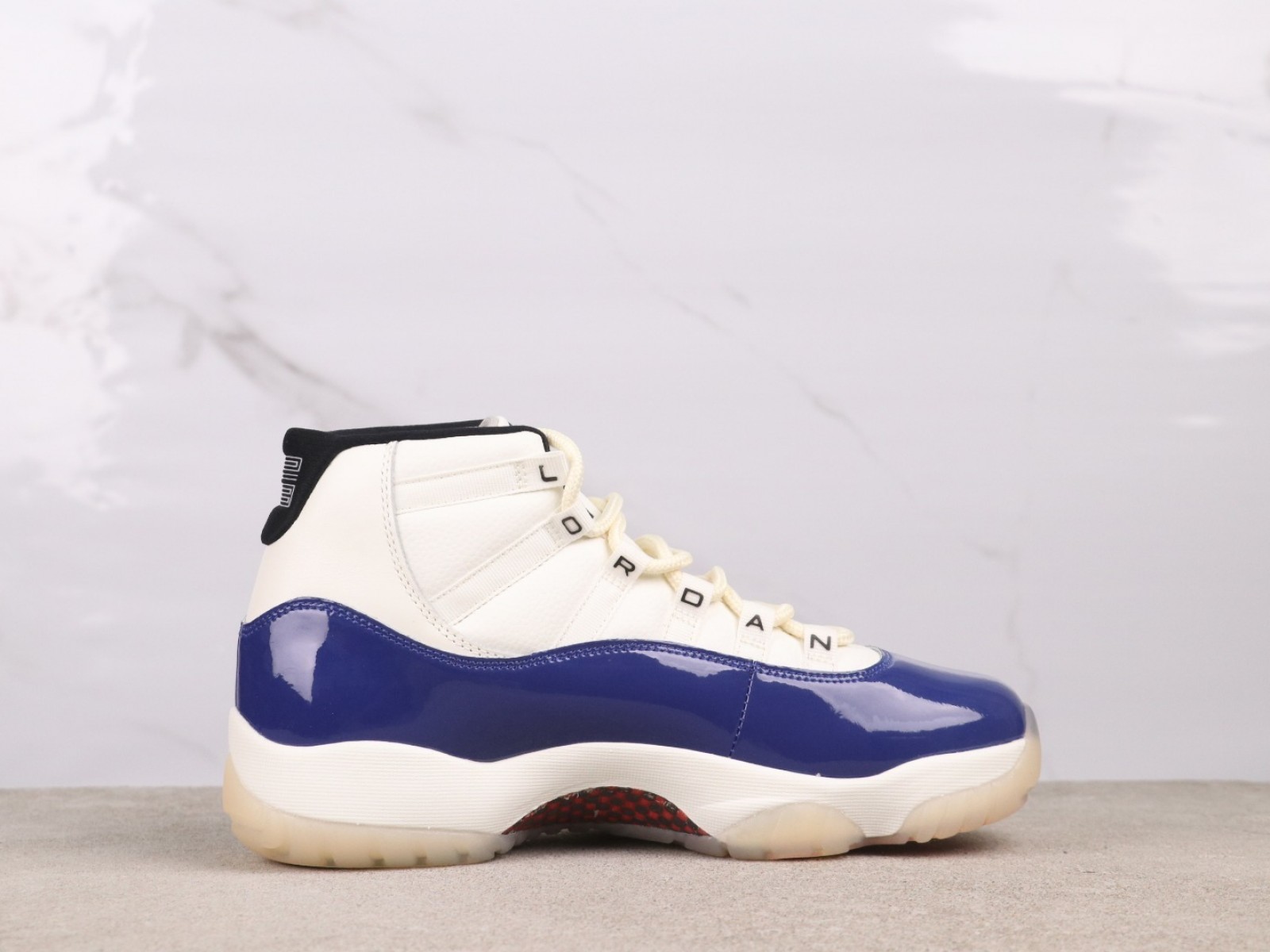 USD$75 AJ11  11 Air Jordan 11 “Rare Air”  Style ：IH0296-400