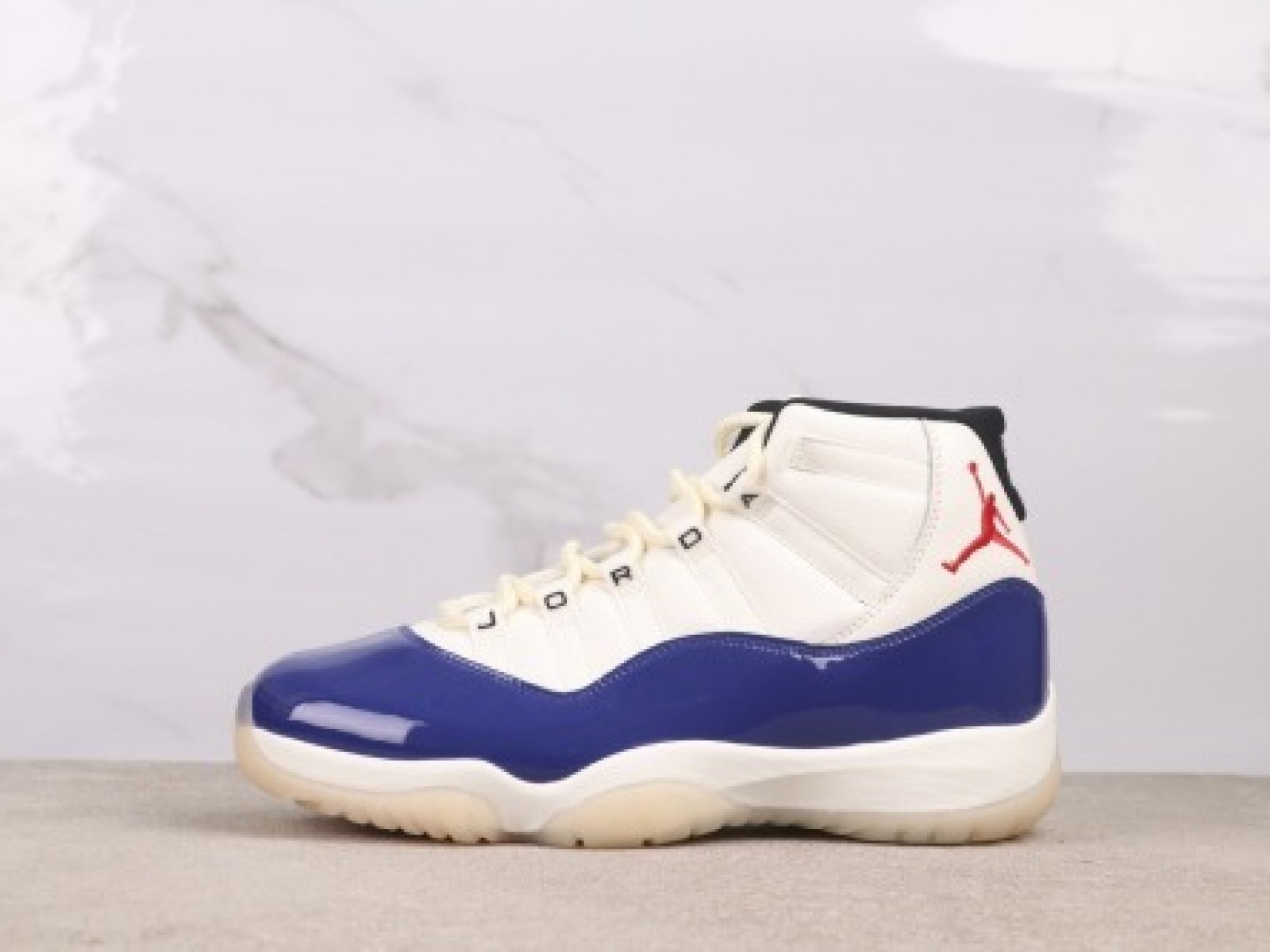 USD$75 AJ11  11 Air Jordan 11 “Rare Air”  Style ：IH0296-400