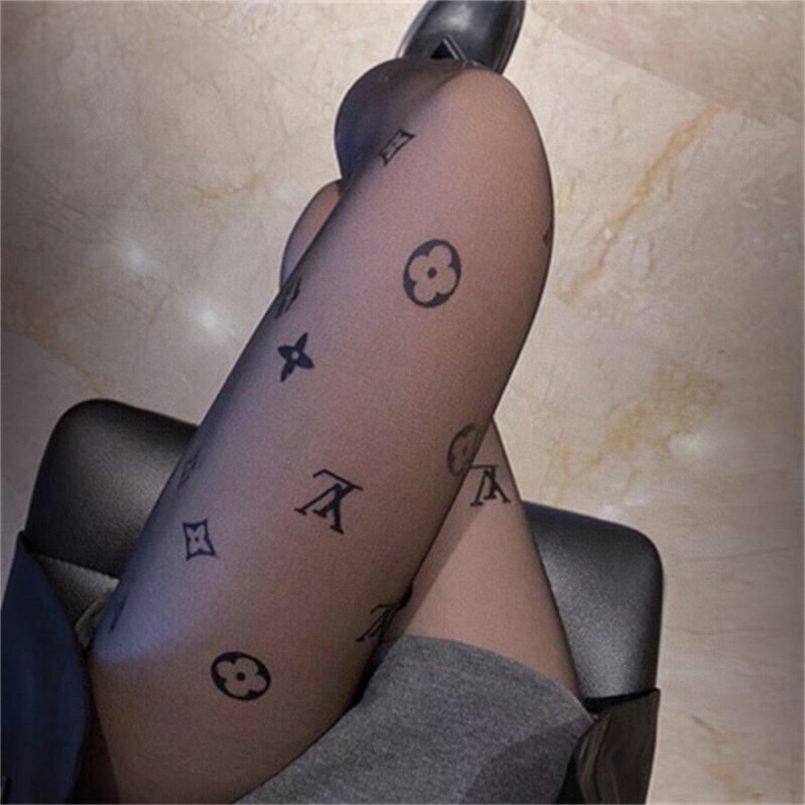 LEG031 L*V Leggings