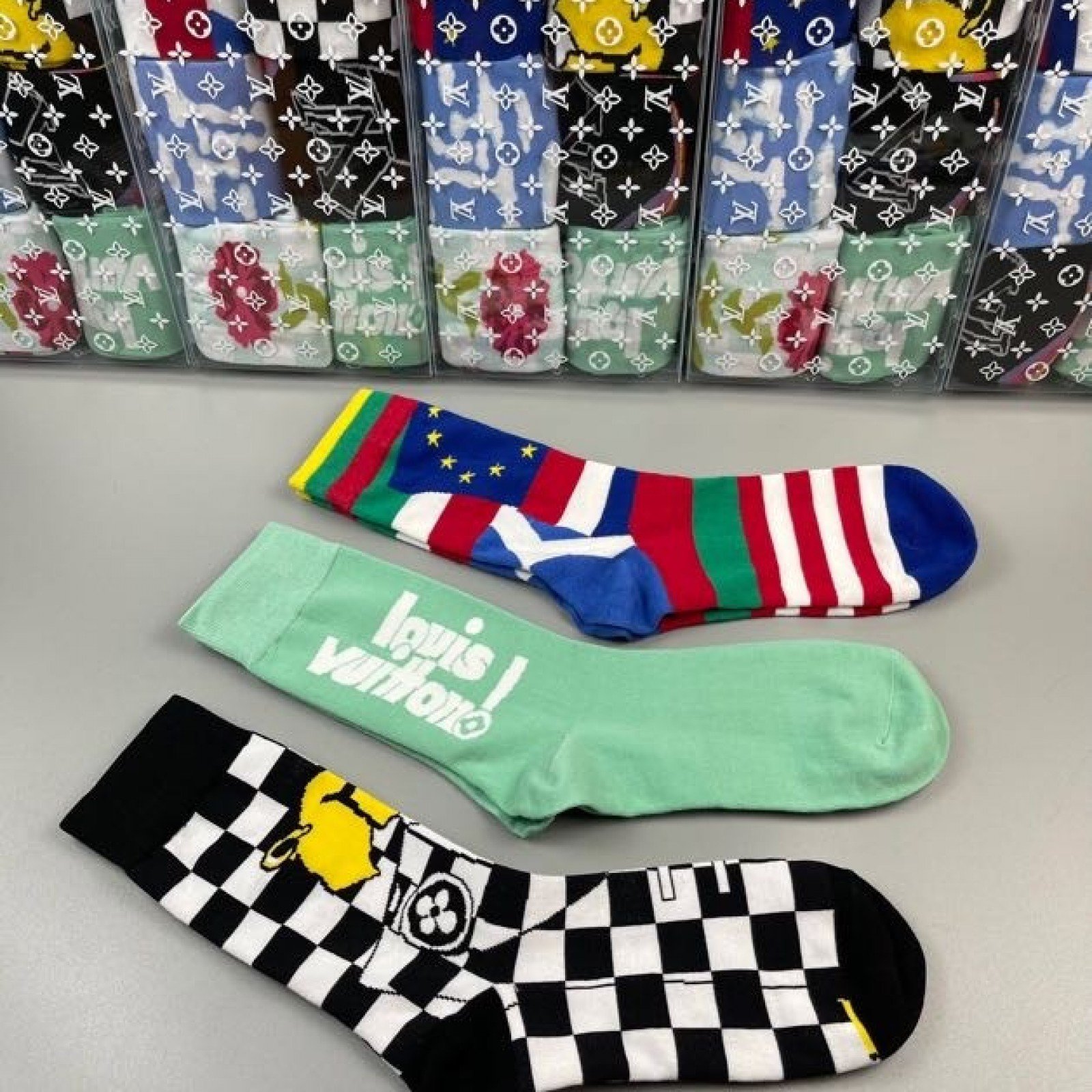 SOC195 L*V Socks
